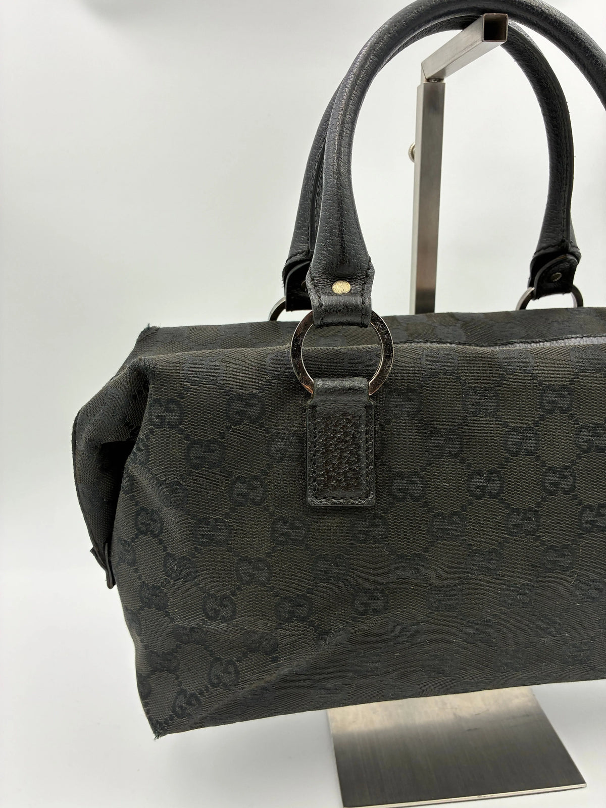 Preloved | Gucci GG Monogram Håndtaske i Sort Canvas Gucci