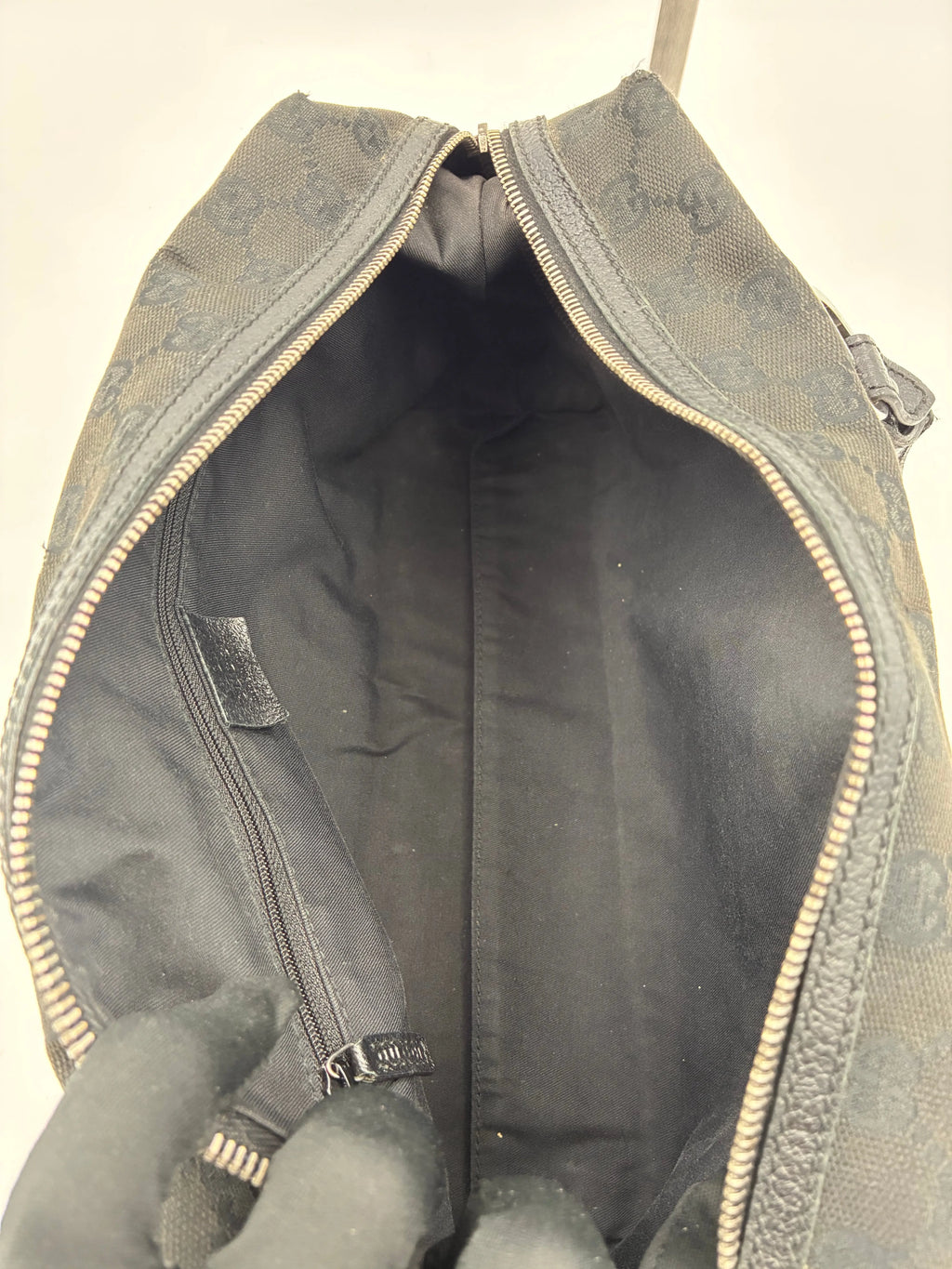 Preloved | Gucci GG Monogram Håndtaske i Sort Canvas Gucci