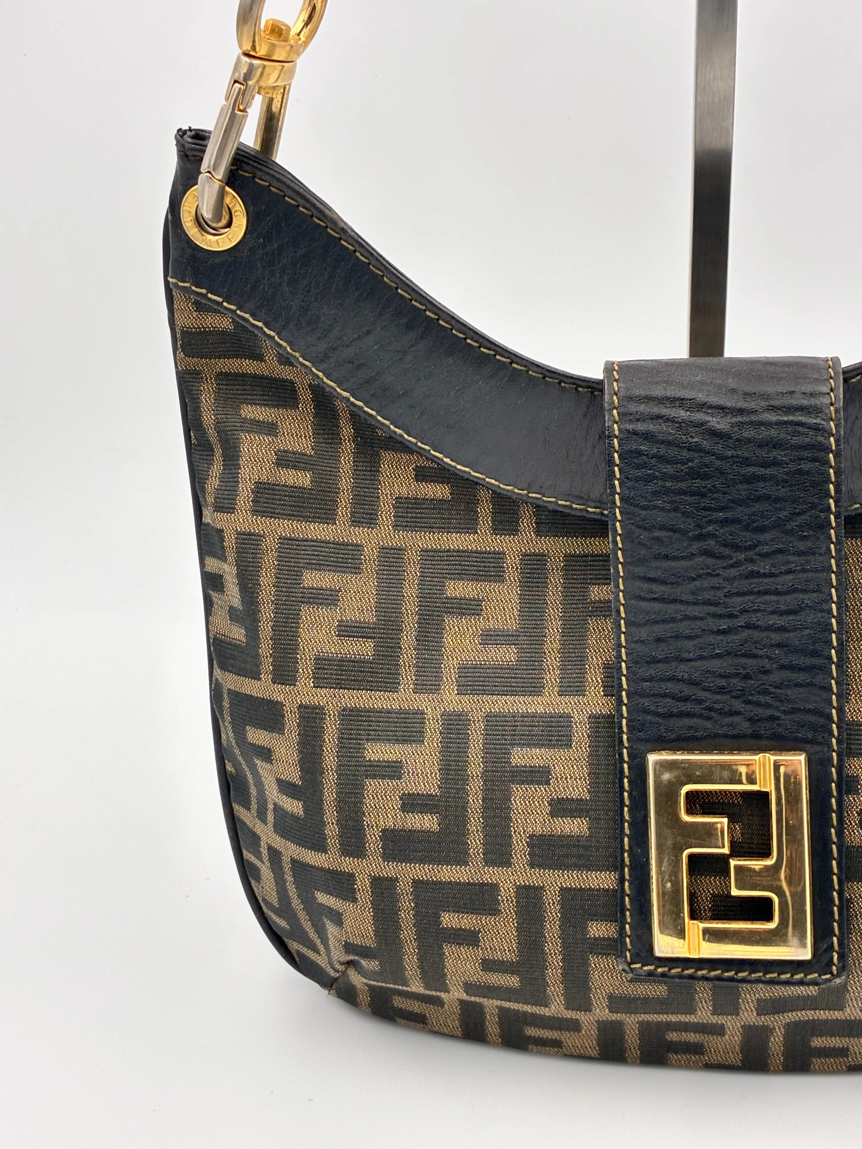 Preloved | Fendi Zucca Monogram Mamma Skuldertaske i Brun Canvas Fendi