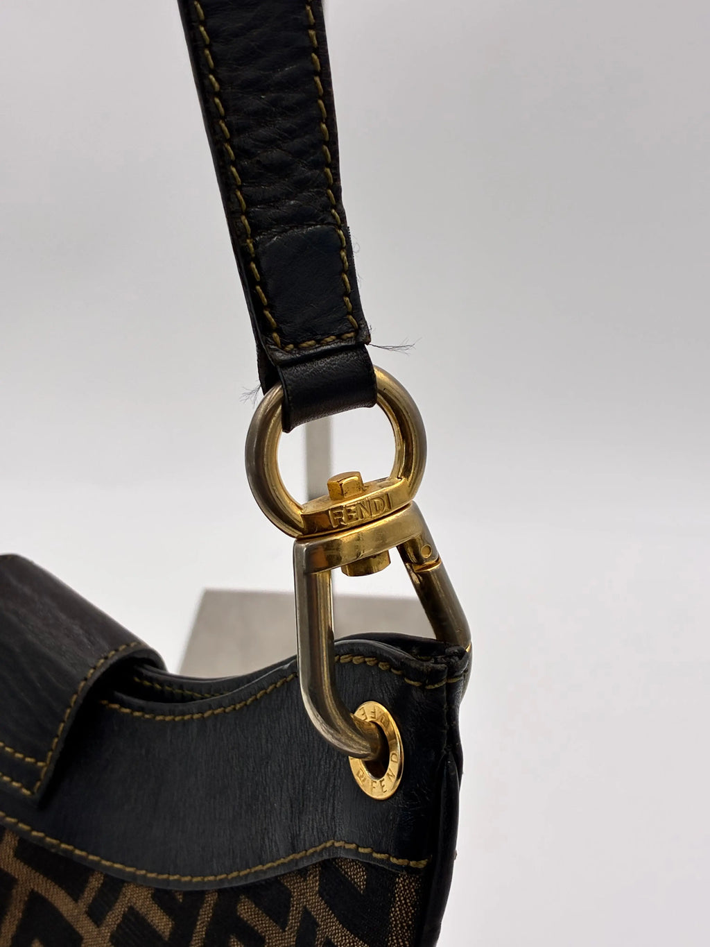 Preloved | Fendi Zucca Monogram Mamma Skuldertaske i Brun Canvas Fendi