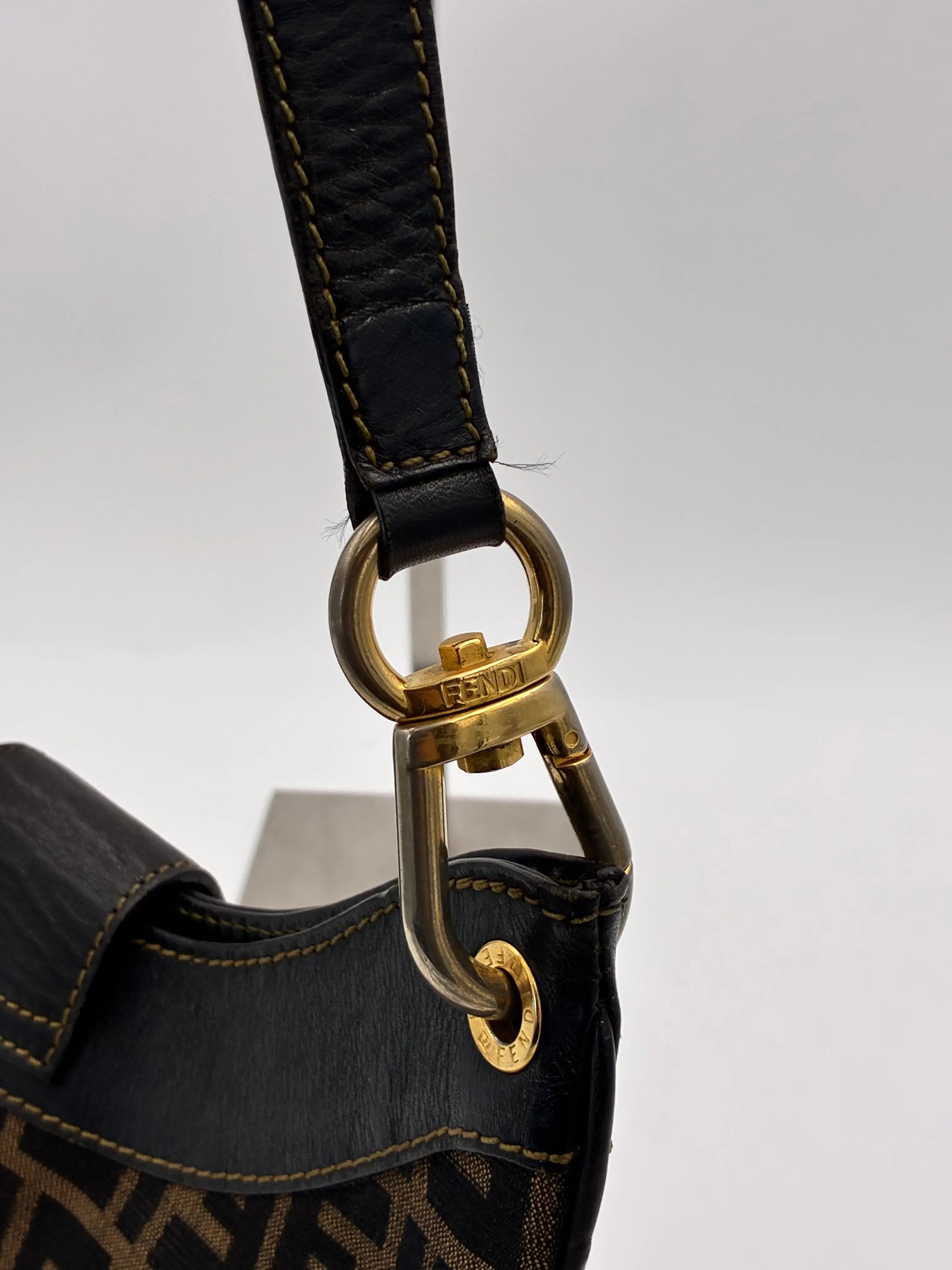 Preloved | Fendi Zucca Monogram Mamma Skuldertaske i Brun Canvas Fendi