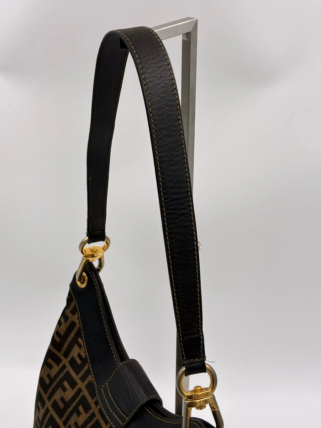 Preloved | Fendi Zucca Monogram Mamma Skuldertaske i Brun Canvas Fendi