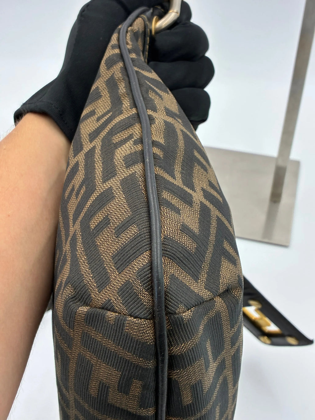 Preloved | Fendi Zucca Monogram Mamma Skuldertaske i Brun Canvas Fendi