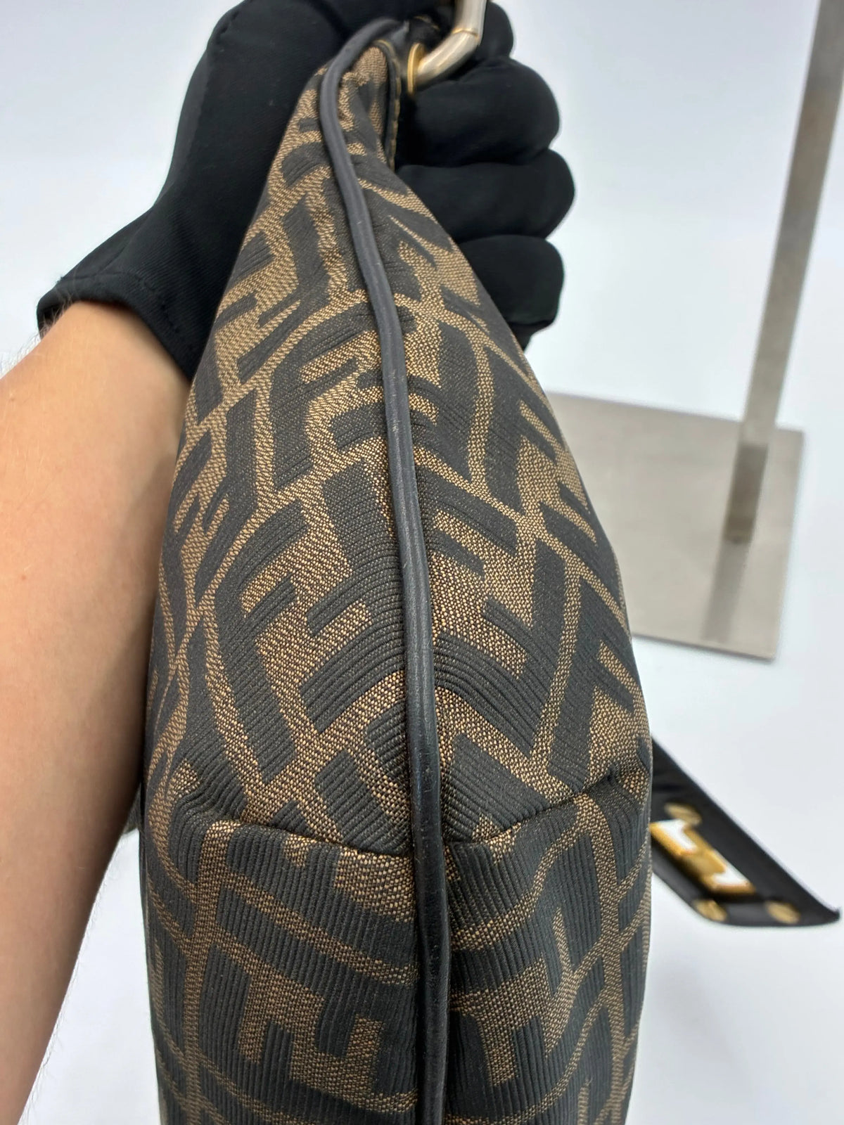 Preloved | Fendi Zucca Monogram Mamma Skuldertaske i Brun Canvas Fendi