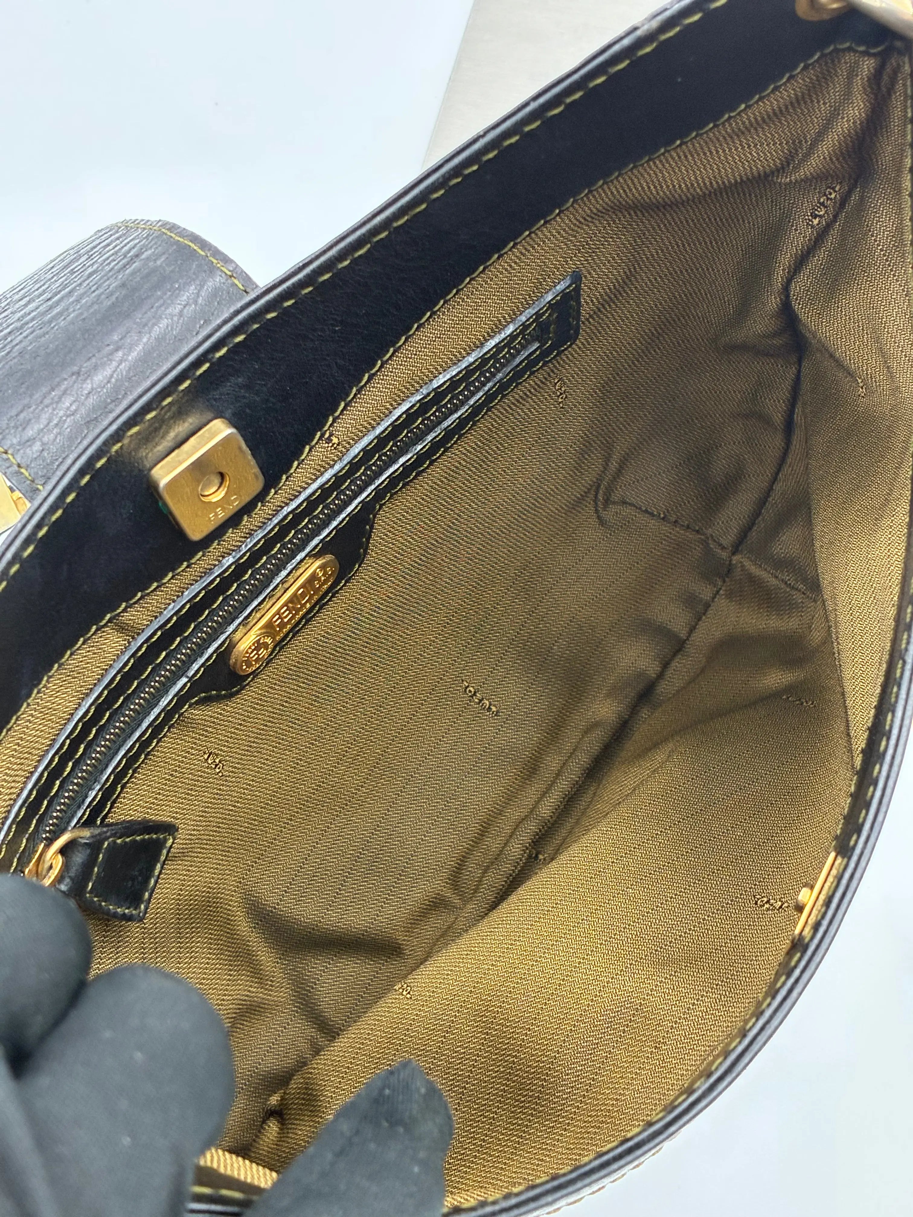 Preloved | Fendi Zucca Monogram Mamma Skuldertaske i Brun Canvas Fendi