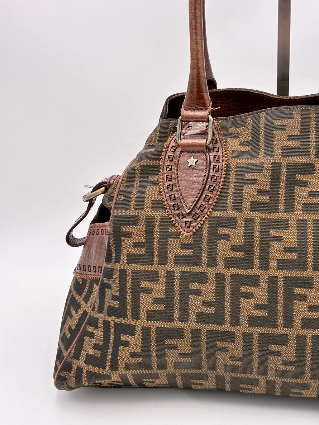 Preloved | Fendi Zucca Monogram Håndtaske i Brun Canvas Fendi