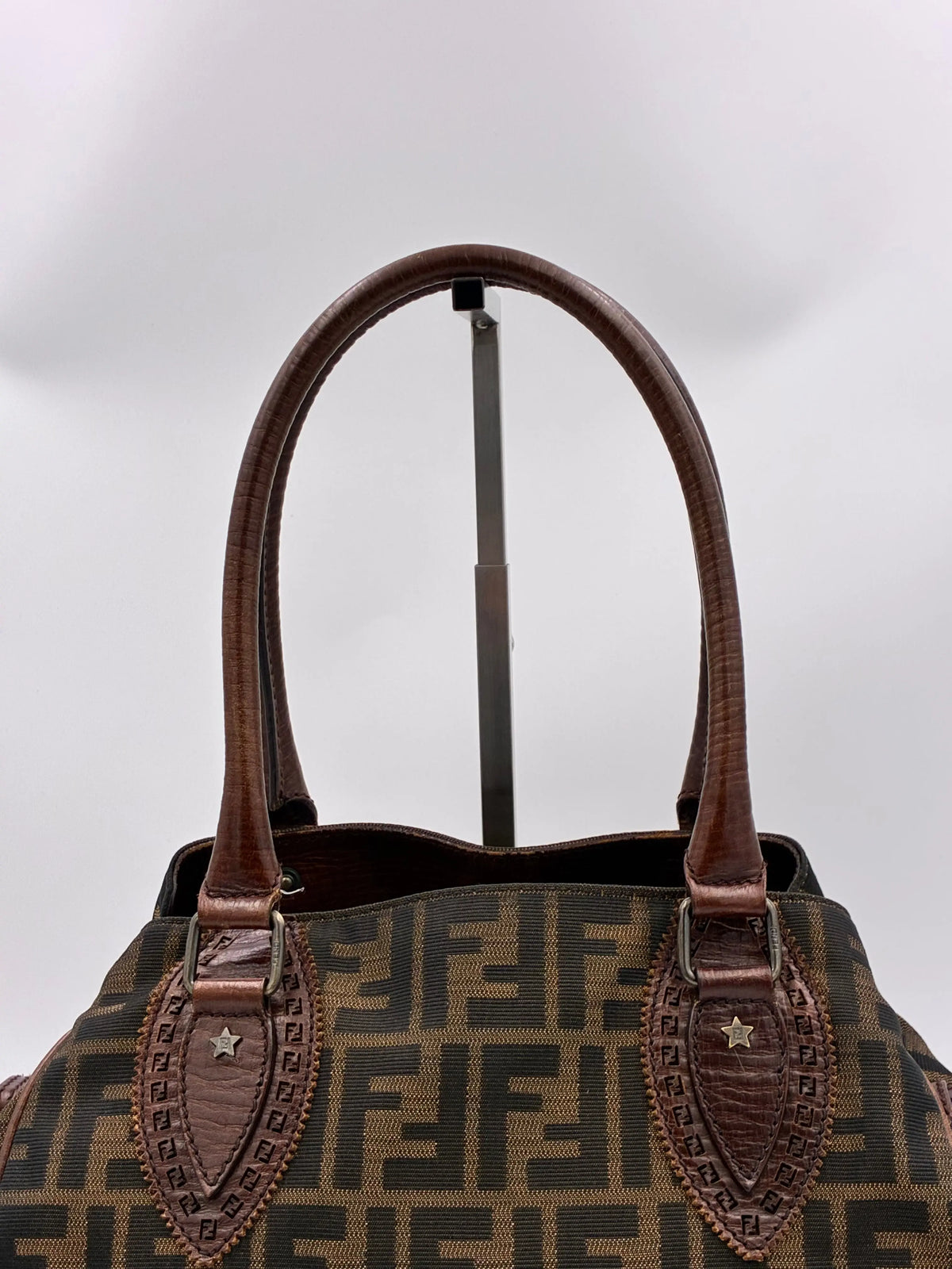 Preloved | Fendi Zucca Monogram Håndtaske i Brun Canvas Fendi