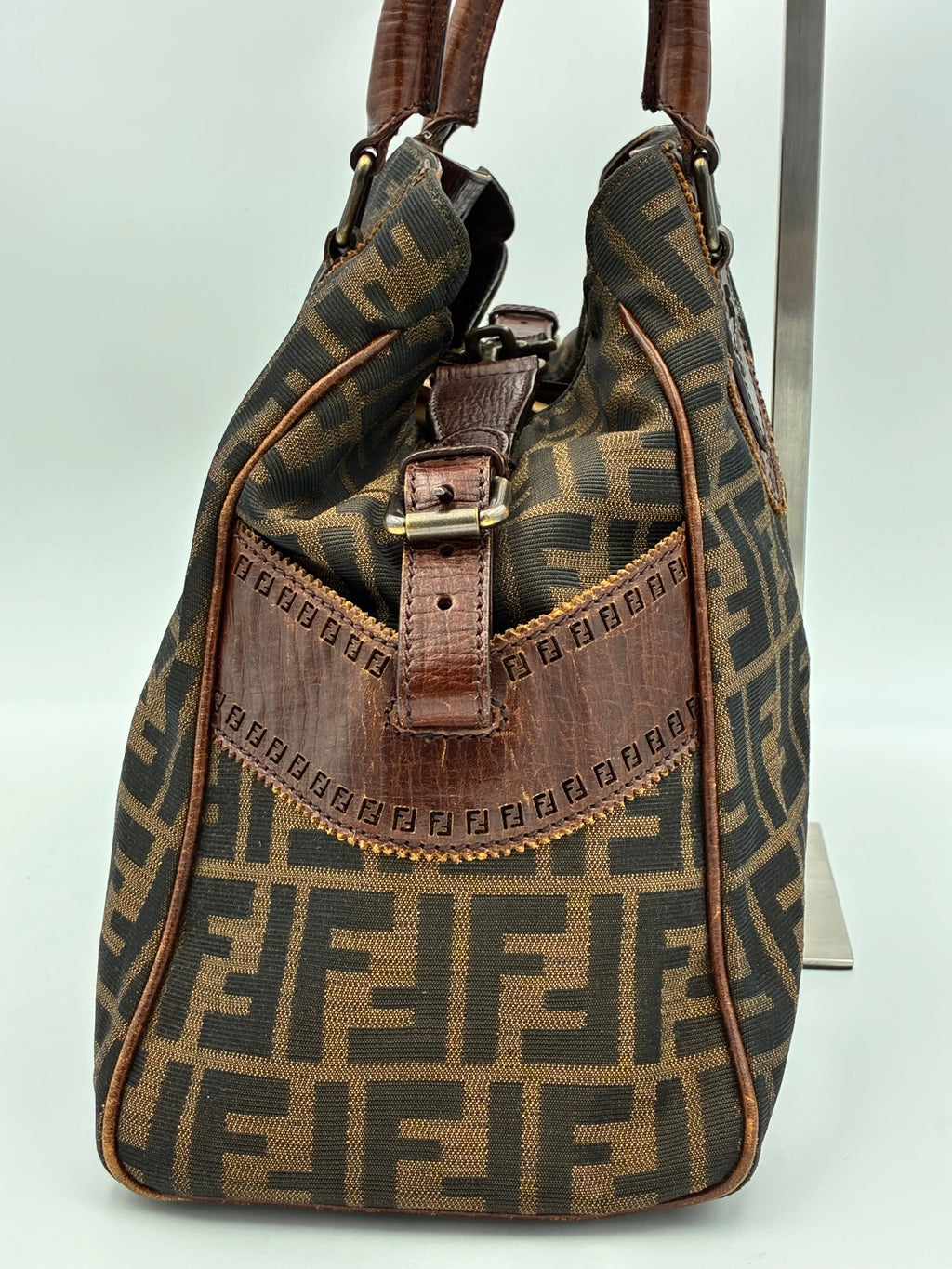 Preloved | Fendi Zucca Monogram Håndtaske i Brun Canvas Fendi