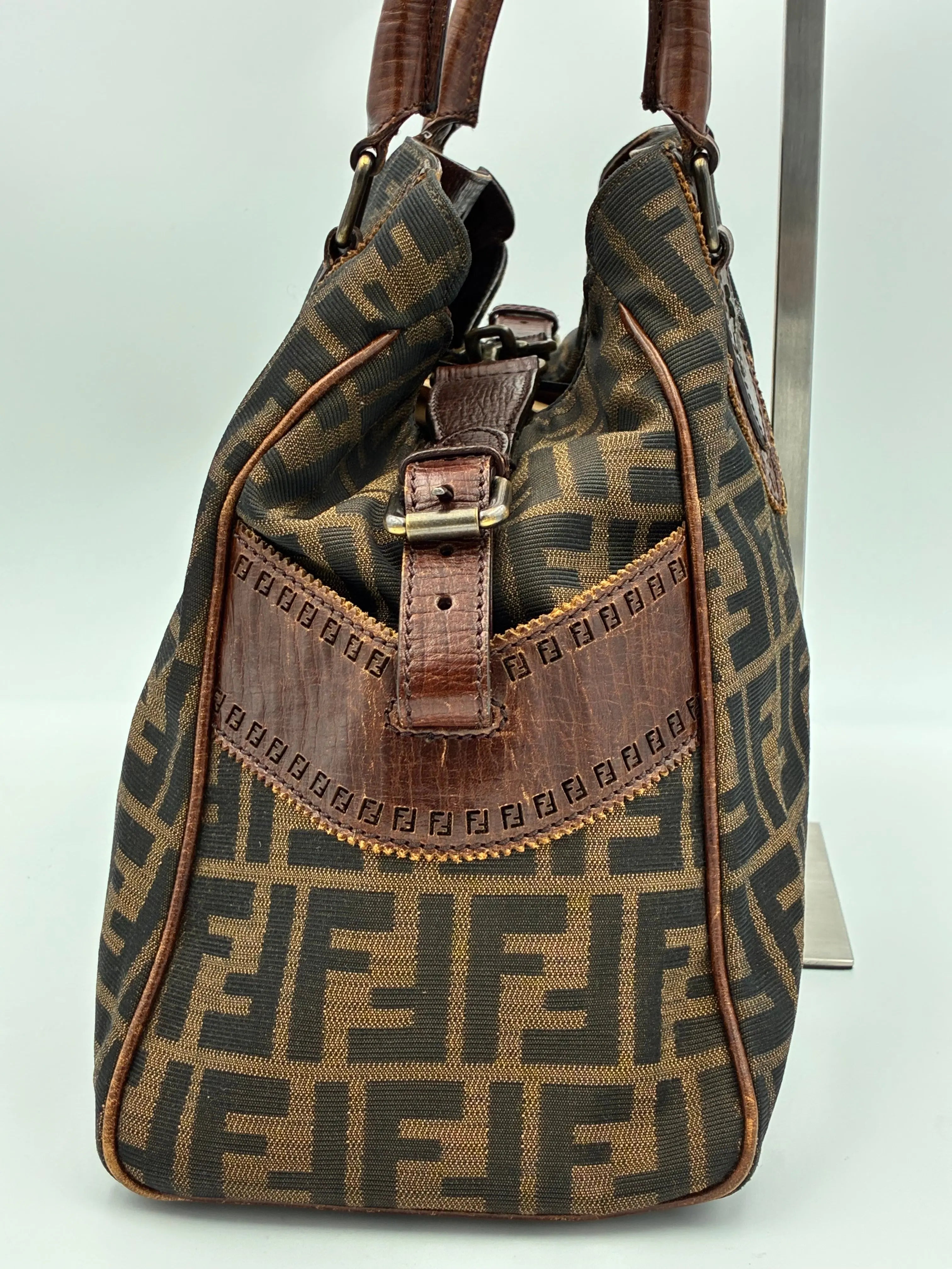 Preloved | Fendi Zucca Monogram Håndtaske i Brun Canvas Fendi