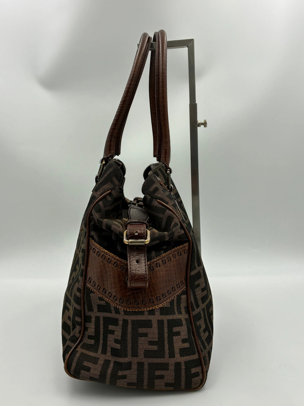 Preloved | Fendi Zucca Monogram Håndtaske i Brun Canvas Fendi