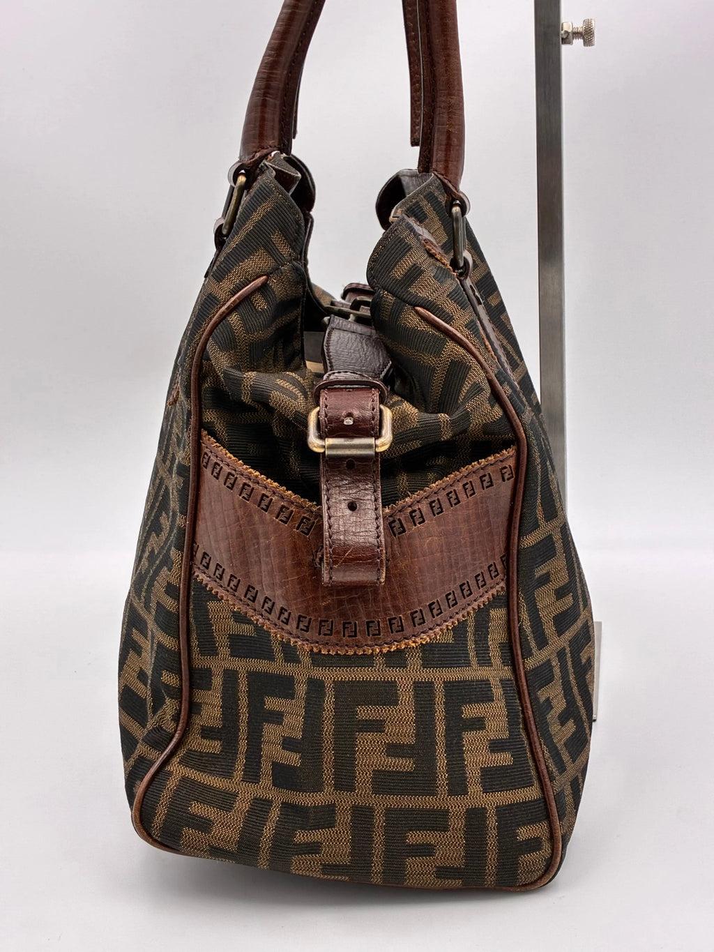 Preloved | Fendi Zucca Monogram Håndtaske i Brun Canvas Fendi