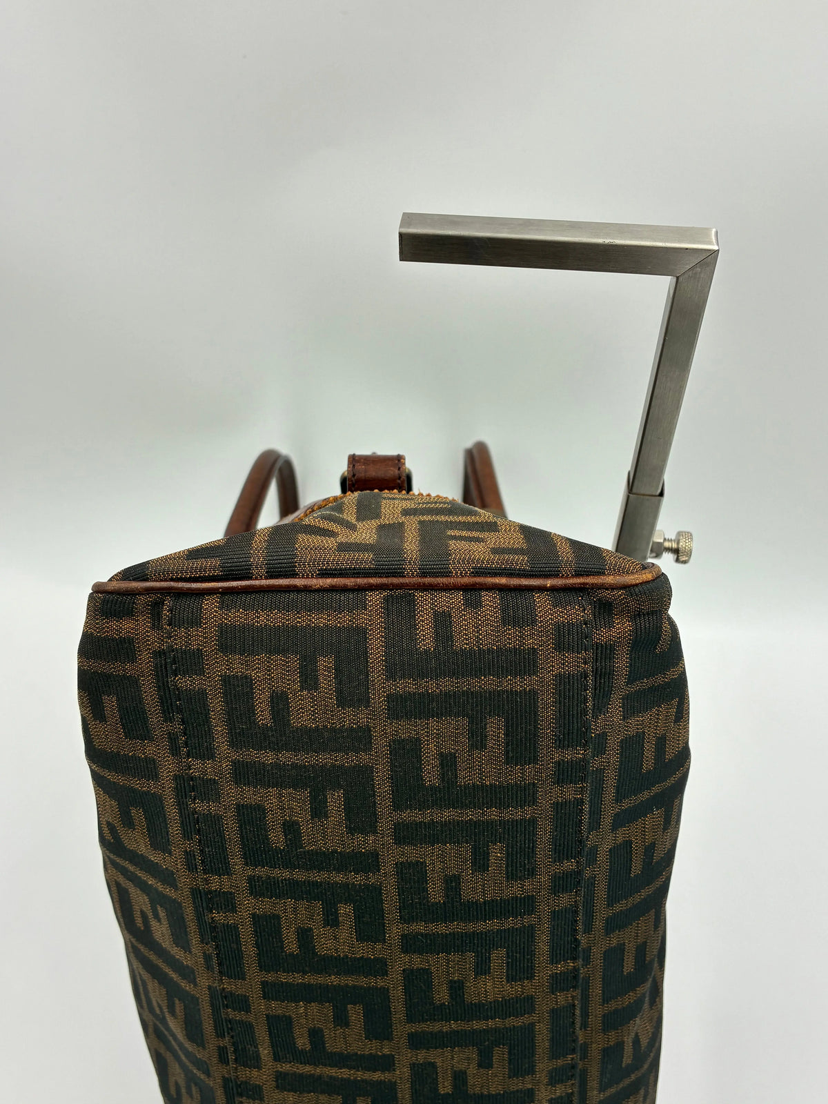 Preloved | Fendi Zucca Monogram Håndtaske i Brun Canvas Fendi