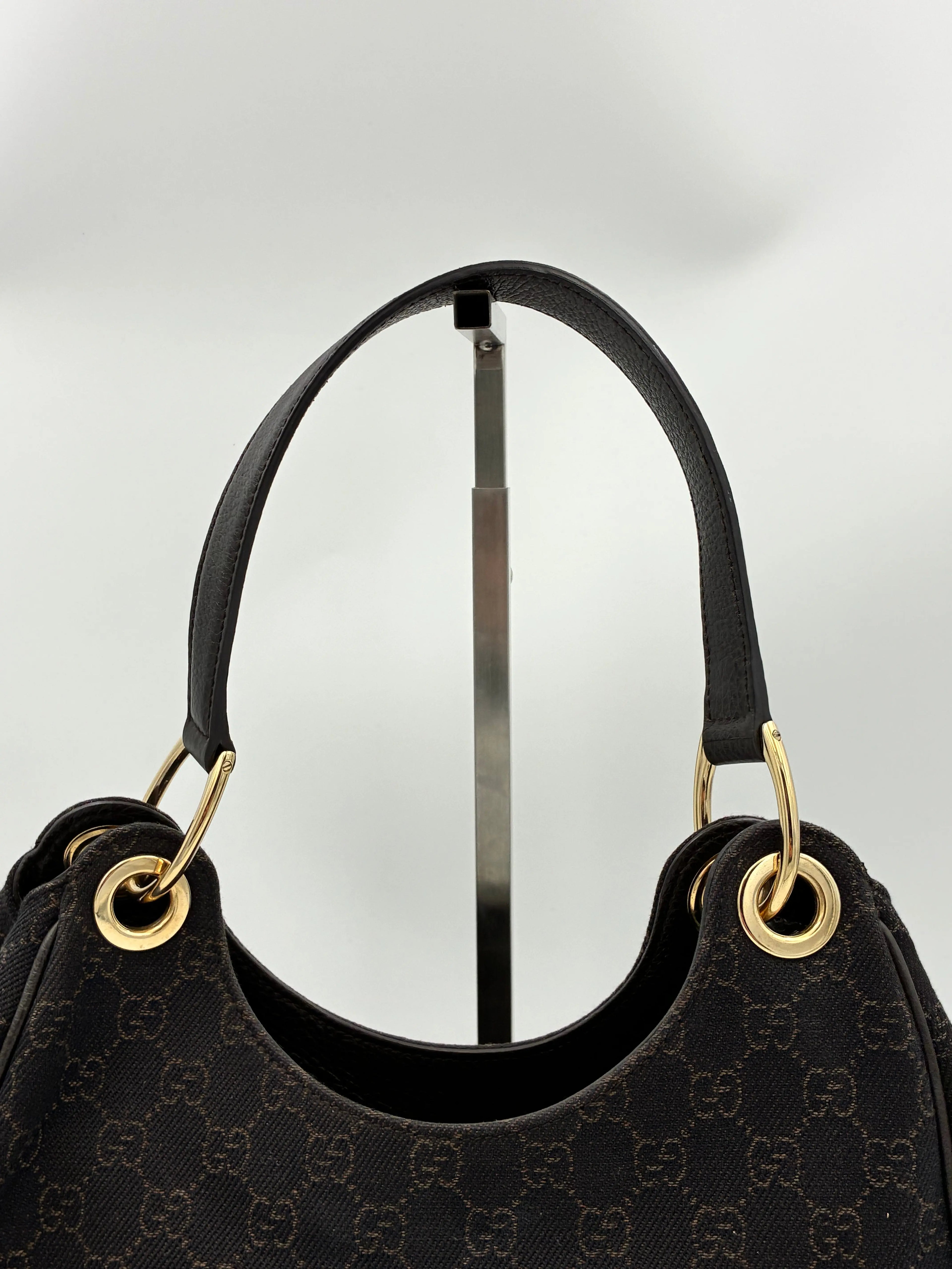 Preloved | Gucci GG Monogram Skuldertaske i Sort Canvas Gucci