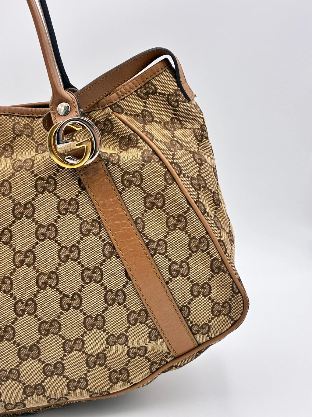 Preloved | Gucci GG Monogram Skuldertaske i Brun Canvas Gucci