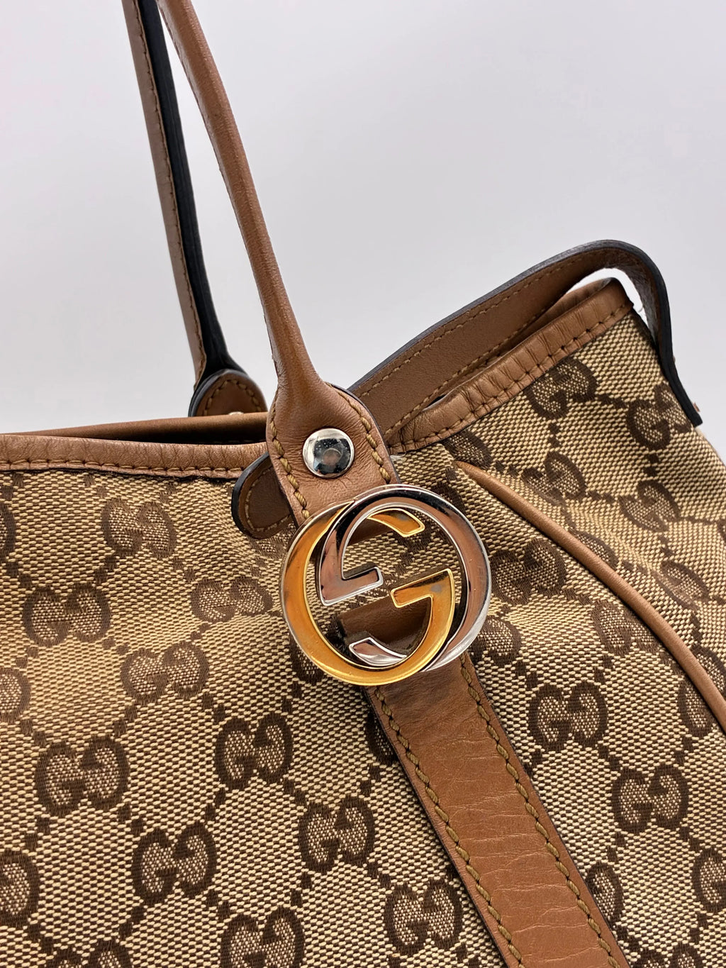 Preloved | Gucci GG Monogram Skuldertaske i Brun Canvas Gucci