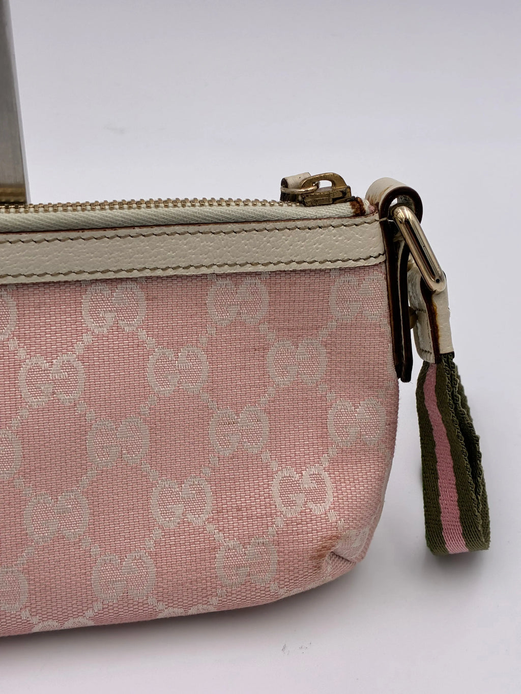 Preloved | Gucci GG Monogram Håndtaske i Lyserød Canvas Gucci