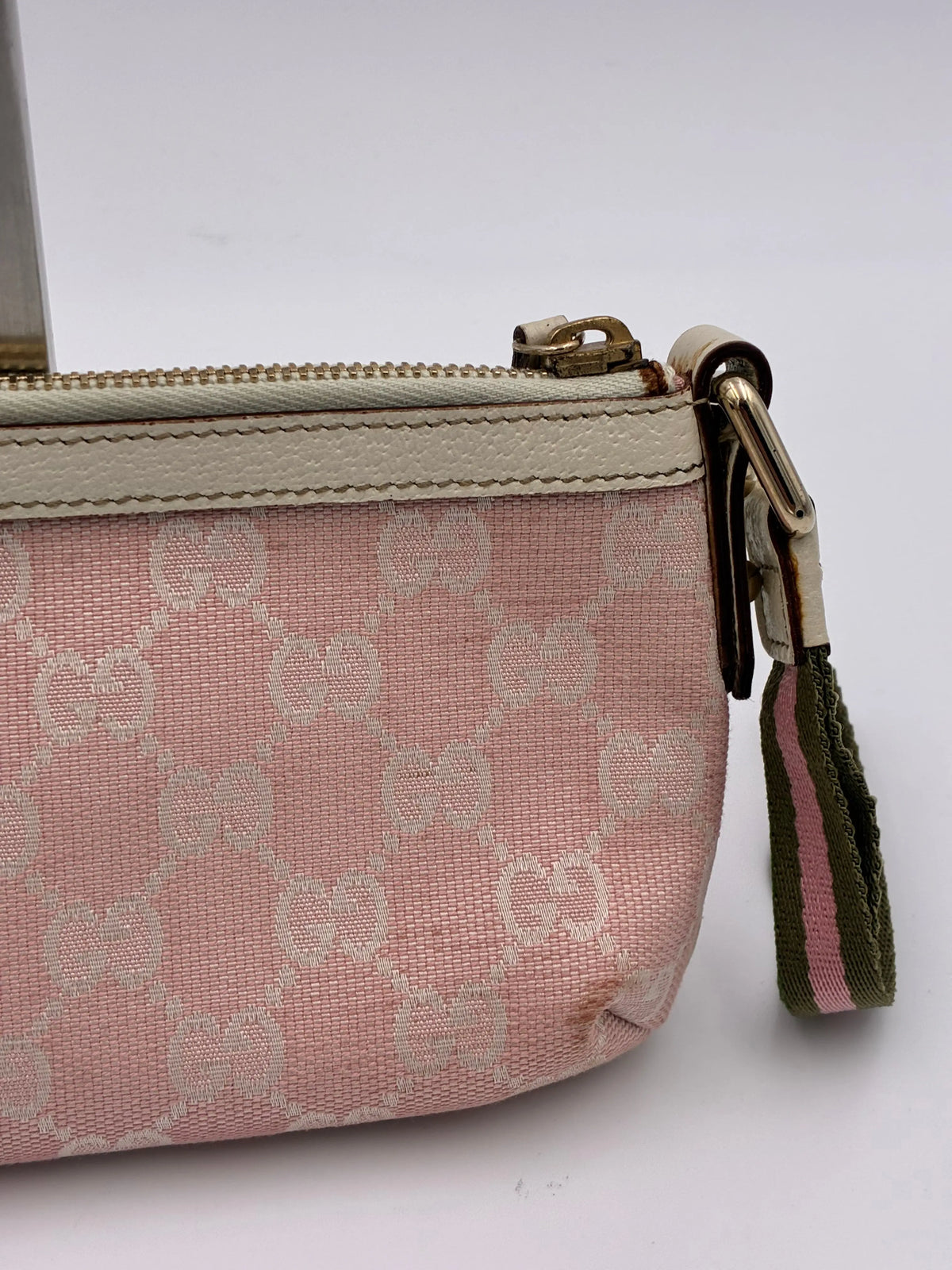 Preloved | Gucci GG Monogram Håndtaske i Lyserød Canvas Gucci