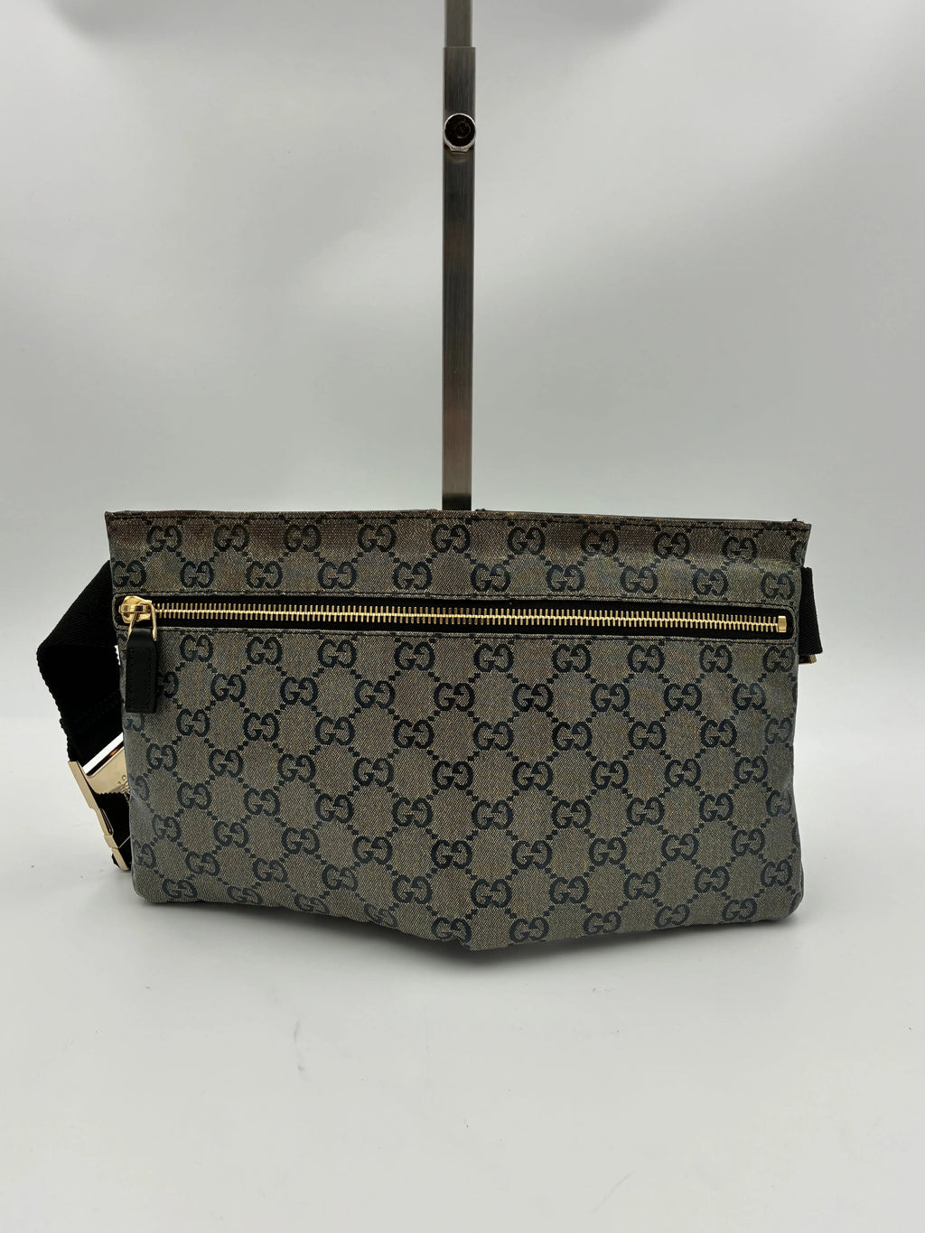 Preloved | Gucci GG Supreme Monogram Bæltetaske i Sølv Grå Canvas Gucci