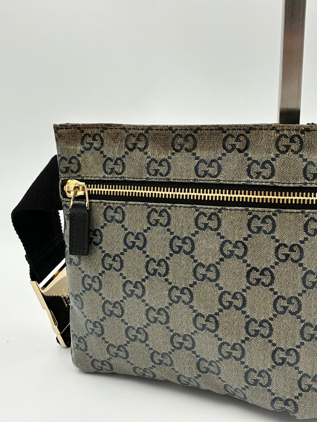 Preloved | Gucci GG Supreme Monogram Bæltetaske i Sølv Grå Canvas Gucci