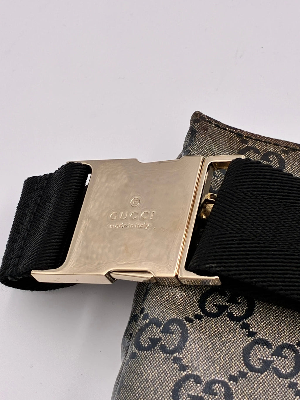 Preloved | Gucci GG Supreme Monogram Bæltetaske i Sølv Grå Canvas Gucci