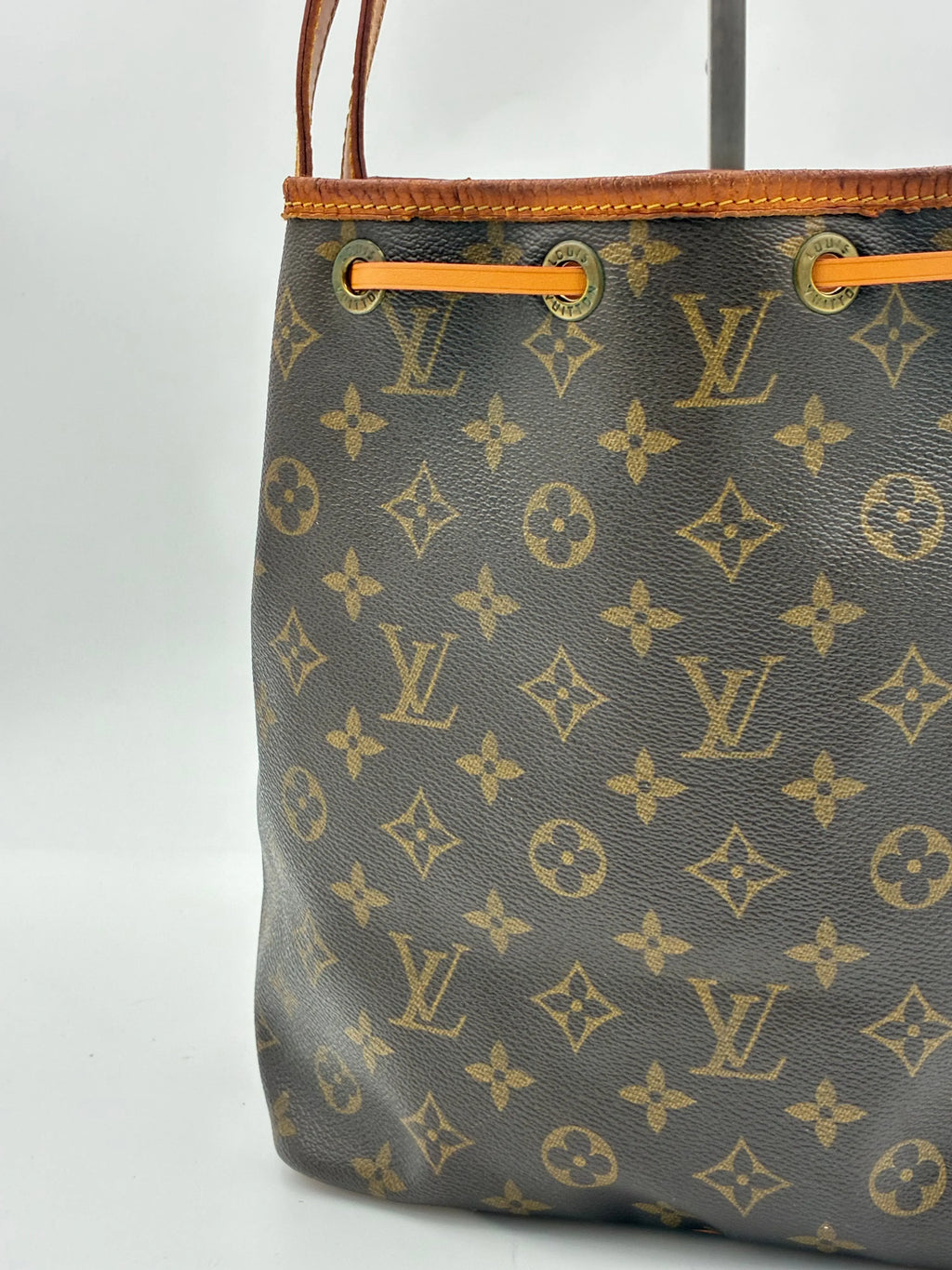 Preloved | Louis Vuitton Petit Noé Skuldertaske i Monogram Canvas Louis Vuitton