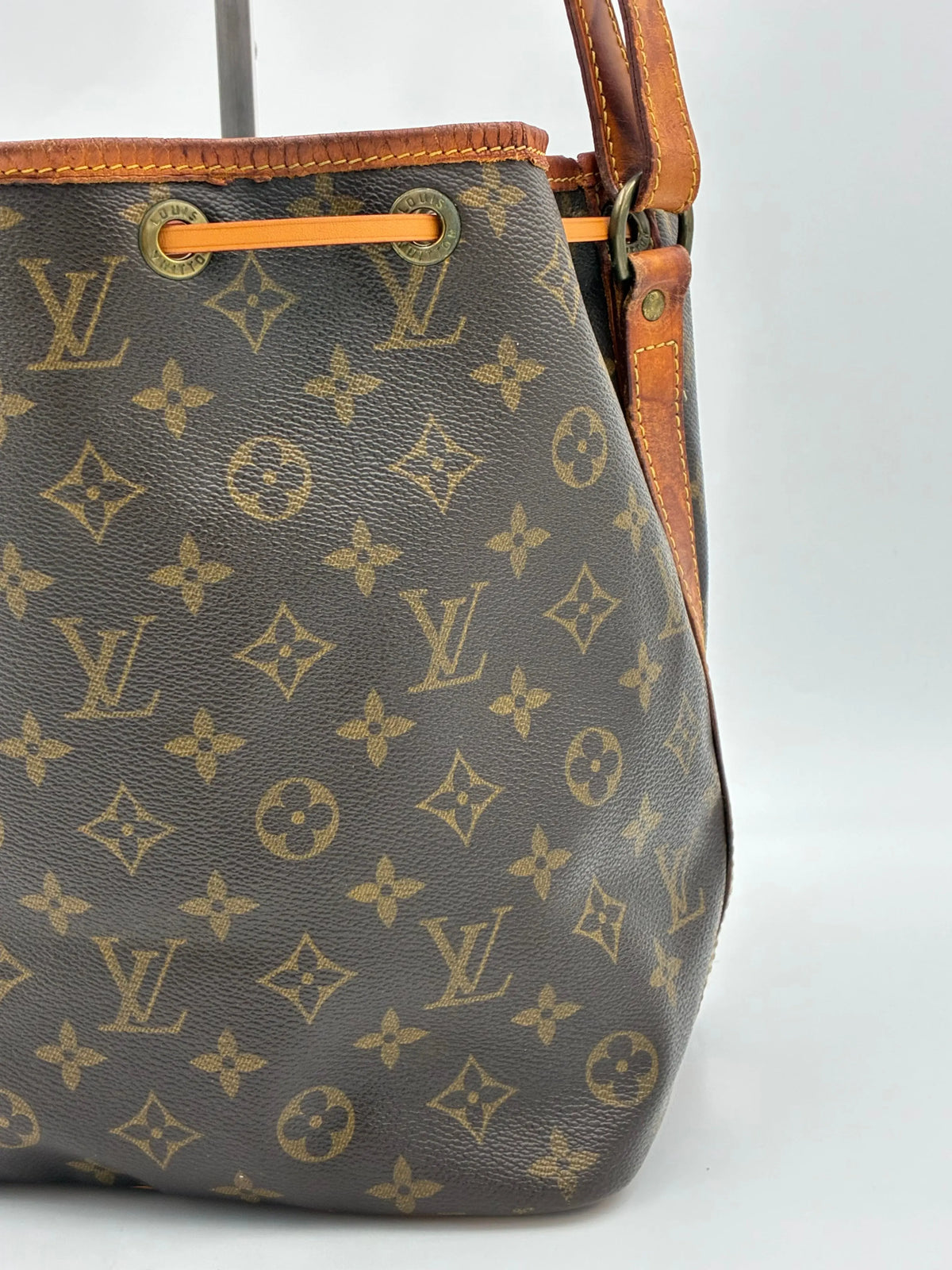 Preloved | Louis Vuitton Petit Noé Skuldertaske i Monogram Canvas Louis Vuitton