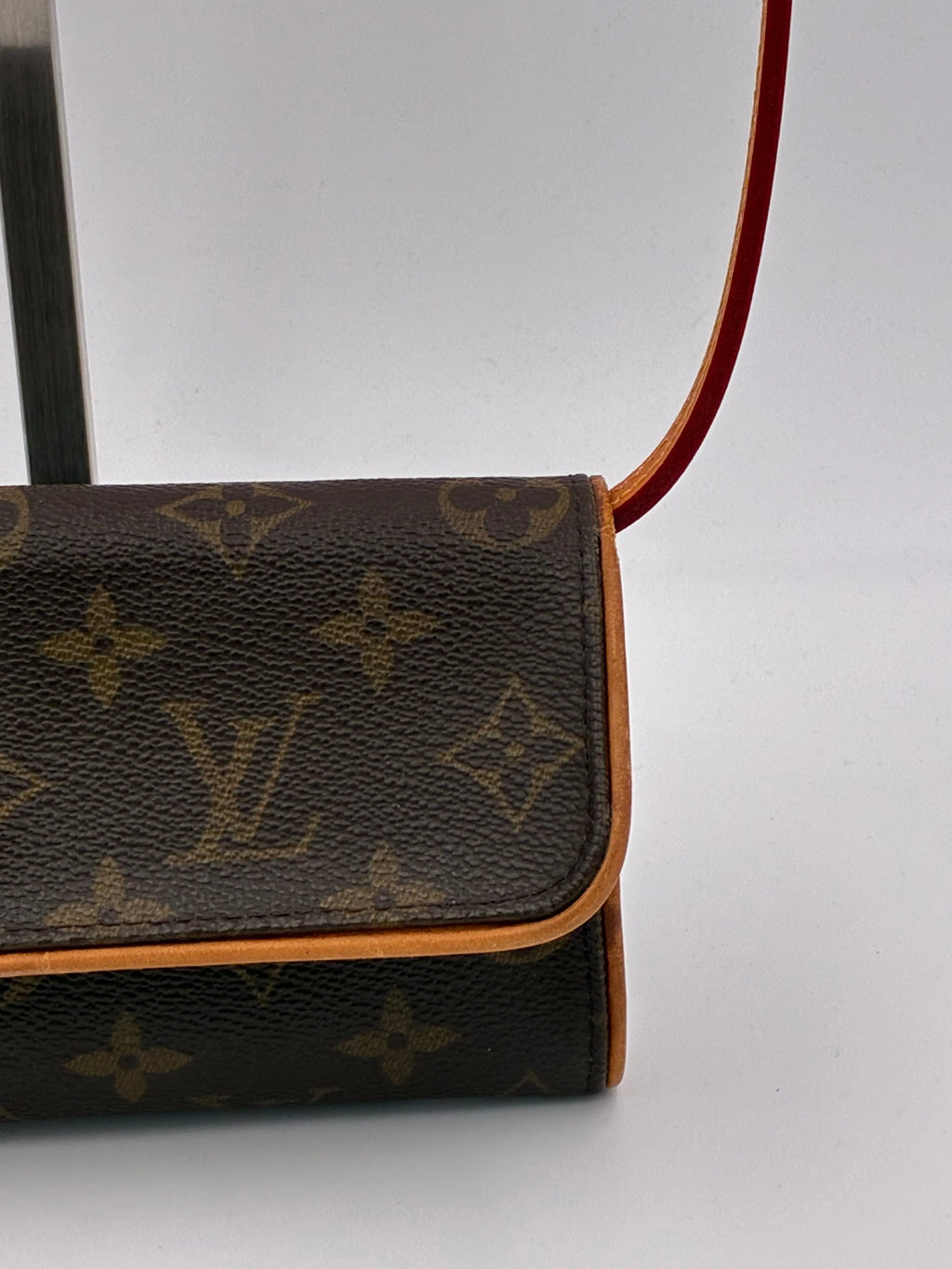 Preloved | Louis Vuitton Monogram Crossbody Pochette Twin PM Louis Vuitton