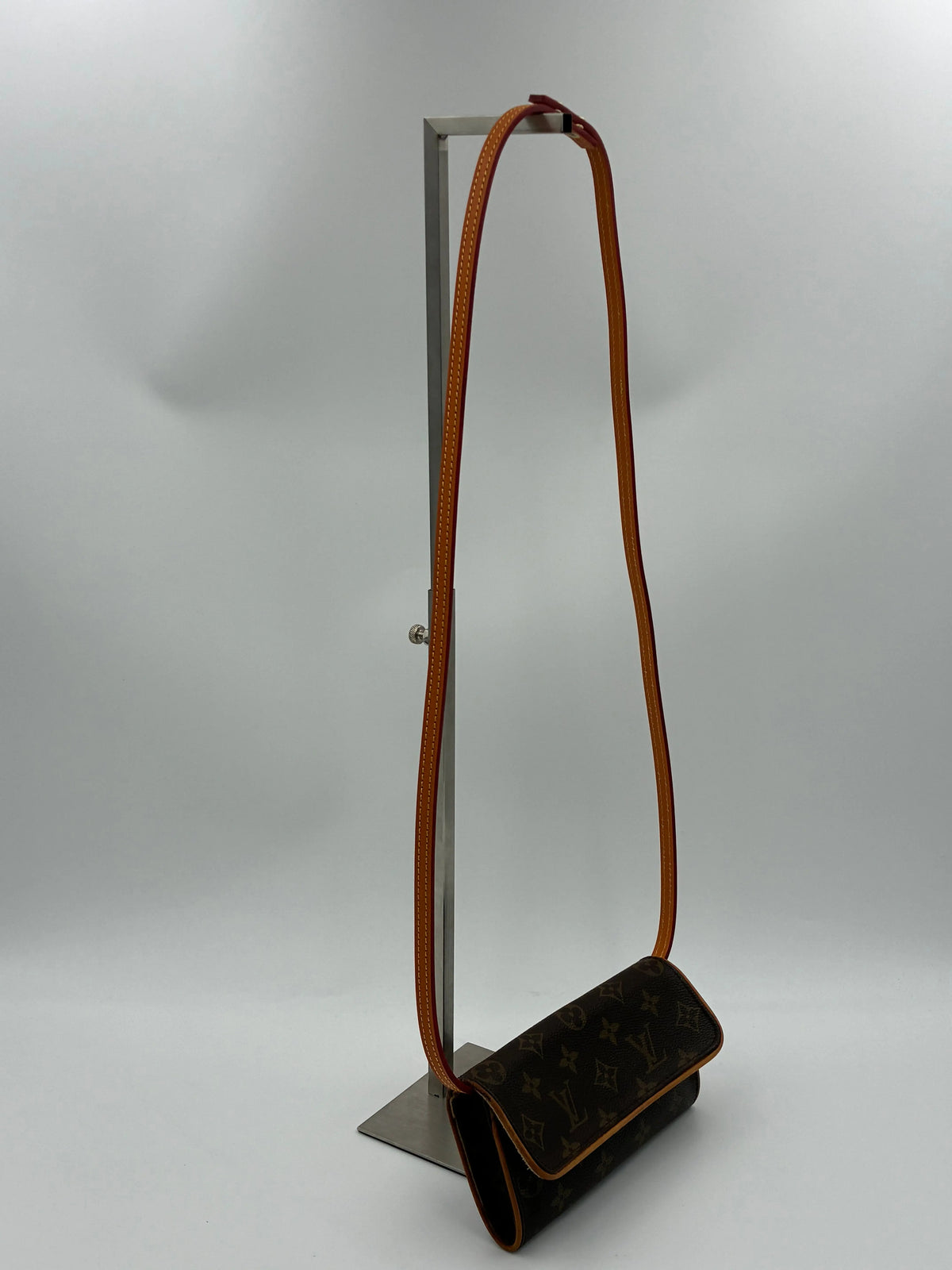 Preloved | Louis Vuitton Monogram Crossbody Pochette Twin PM Louis Vuitton