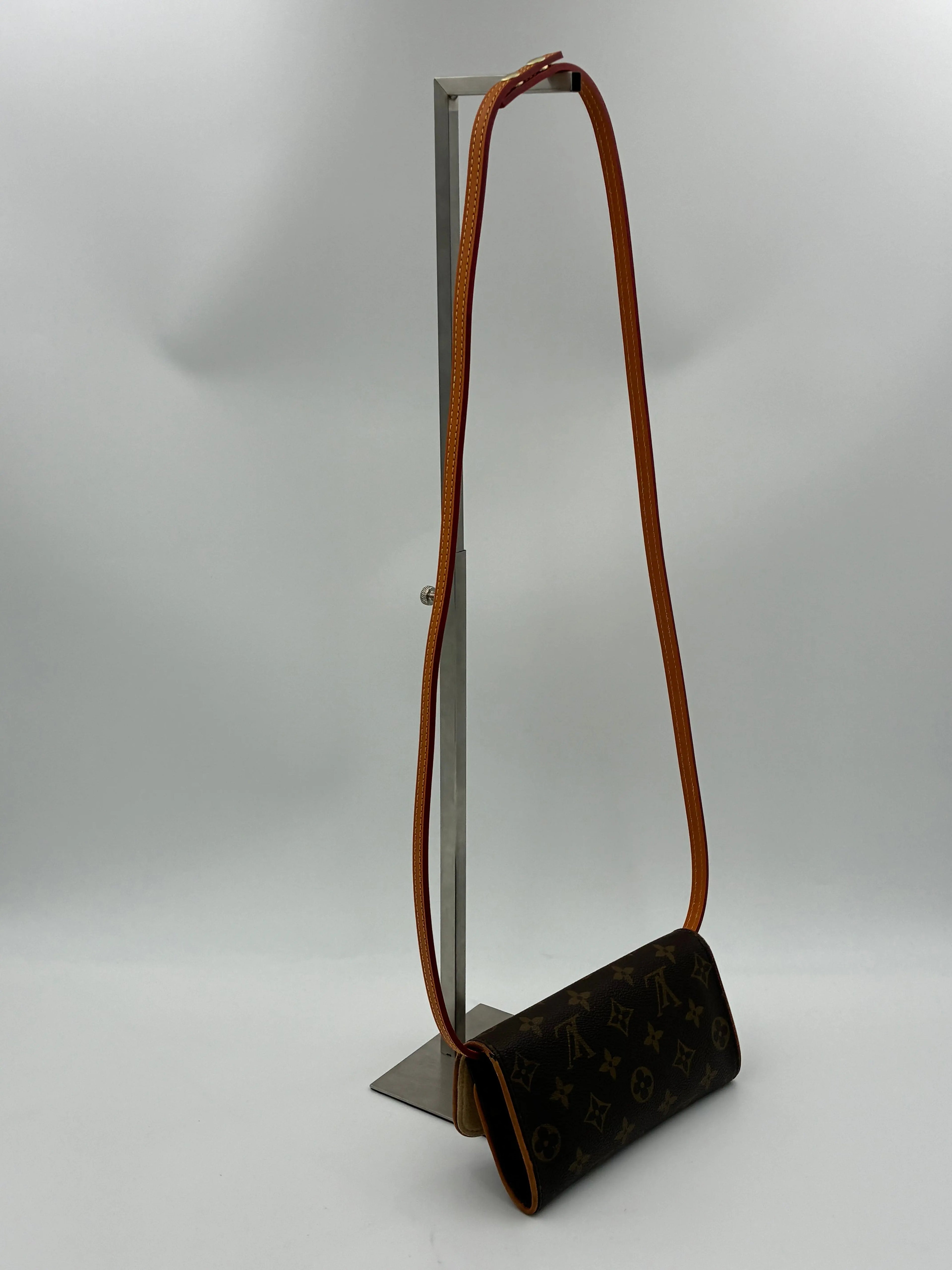 Preloved | Louis Vuitton Monogram Crossbody Pochette Twin PM Louis Vuitton