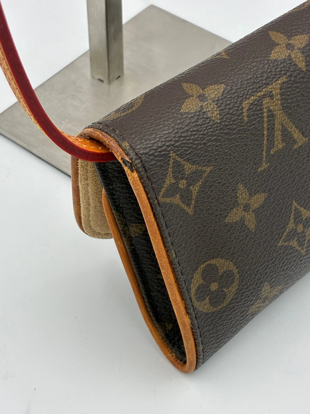 Preloved | Louis Vuitton Monogram Crossbody Pochette Twin PM Louis Vuitton