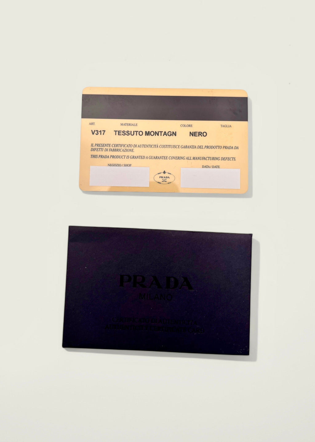 Preloved | Prada Nylon Rygsæk med Originalt Garantikort - Til skole-, studie eller rejsetaske