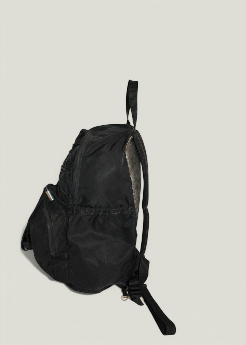 Preloved | Prada Nylon Rygsæk med Originalt Garantikort - Til skole-, studie eller rejsetaske