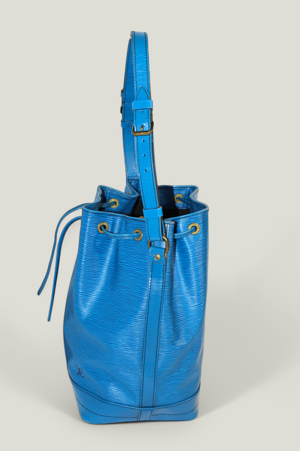 Preloved | LOUIS VUITTON Noé Skuldertaske i Blå Epi-læder (Stor)