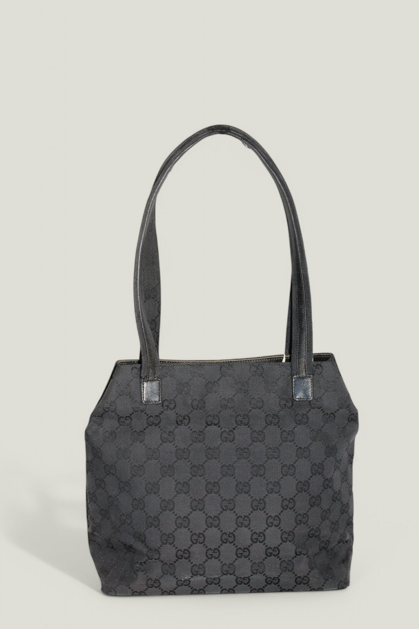 Preloved | GUCCI GG Canvas Håndtaske i Sort med Dobbelt Lynlåslomme