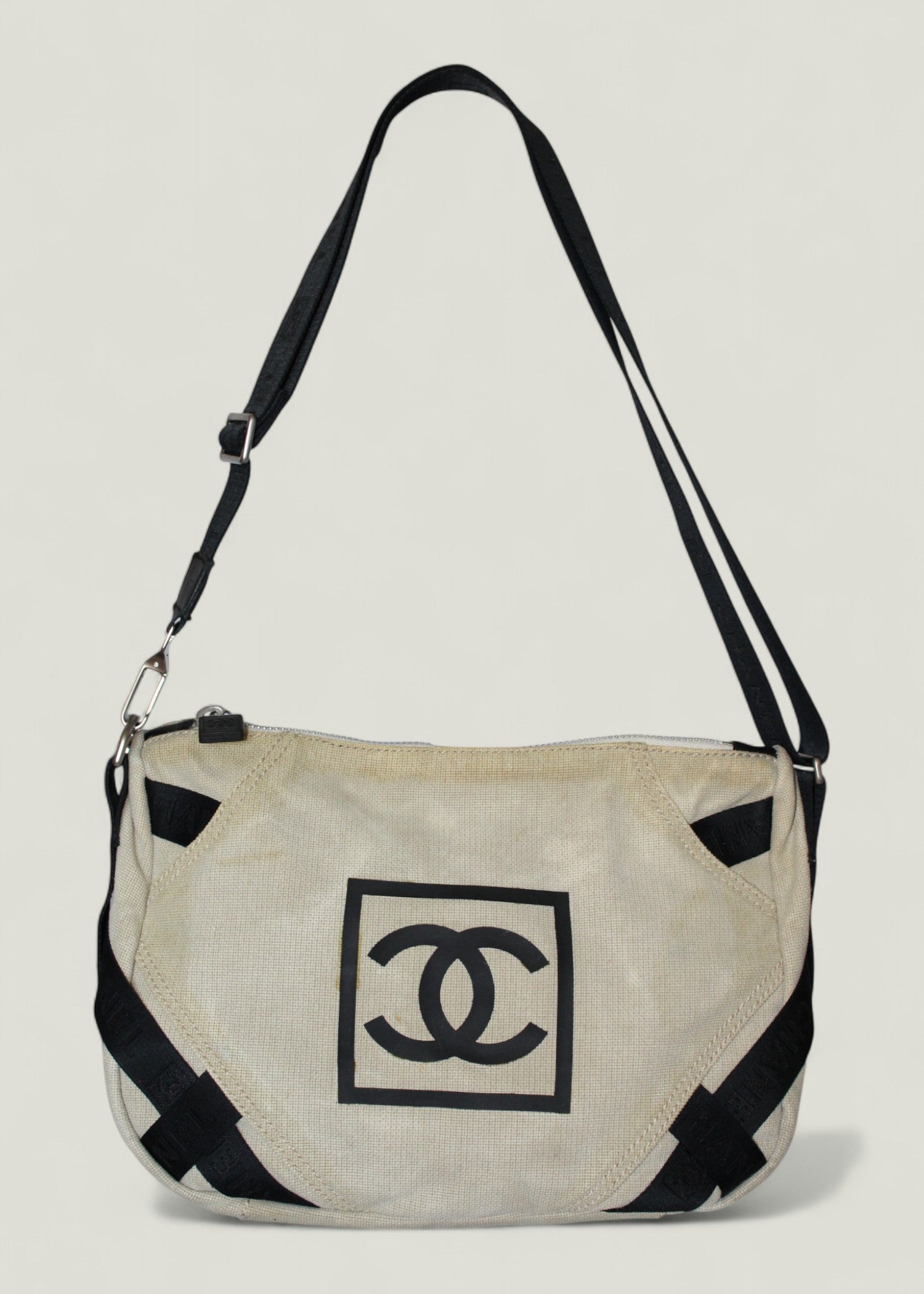 Preloved | CHANEL Sport Line CC Crossbody i Beige & Sort