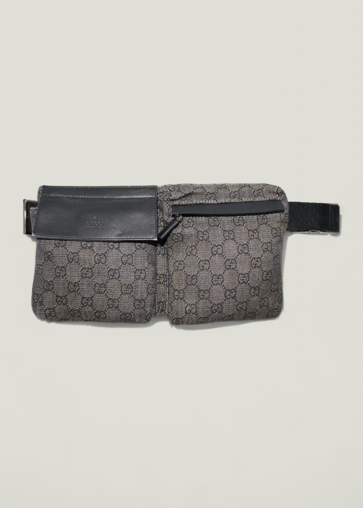 Preloved | GUCCI GG Canvas Bæltetaske i Metallic / Sort Canvas