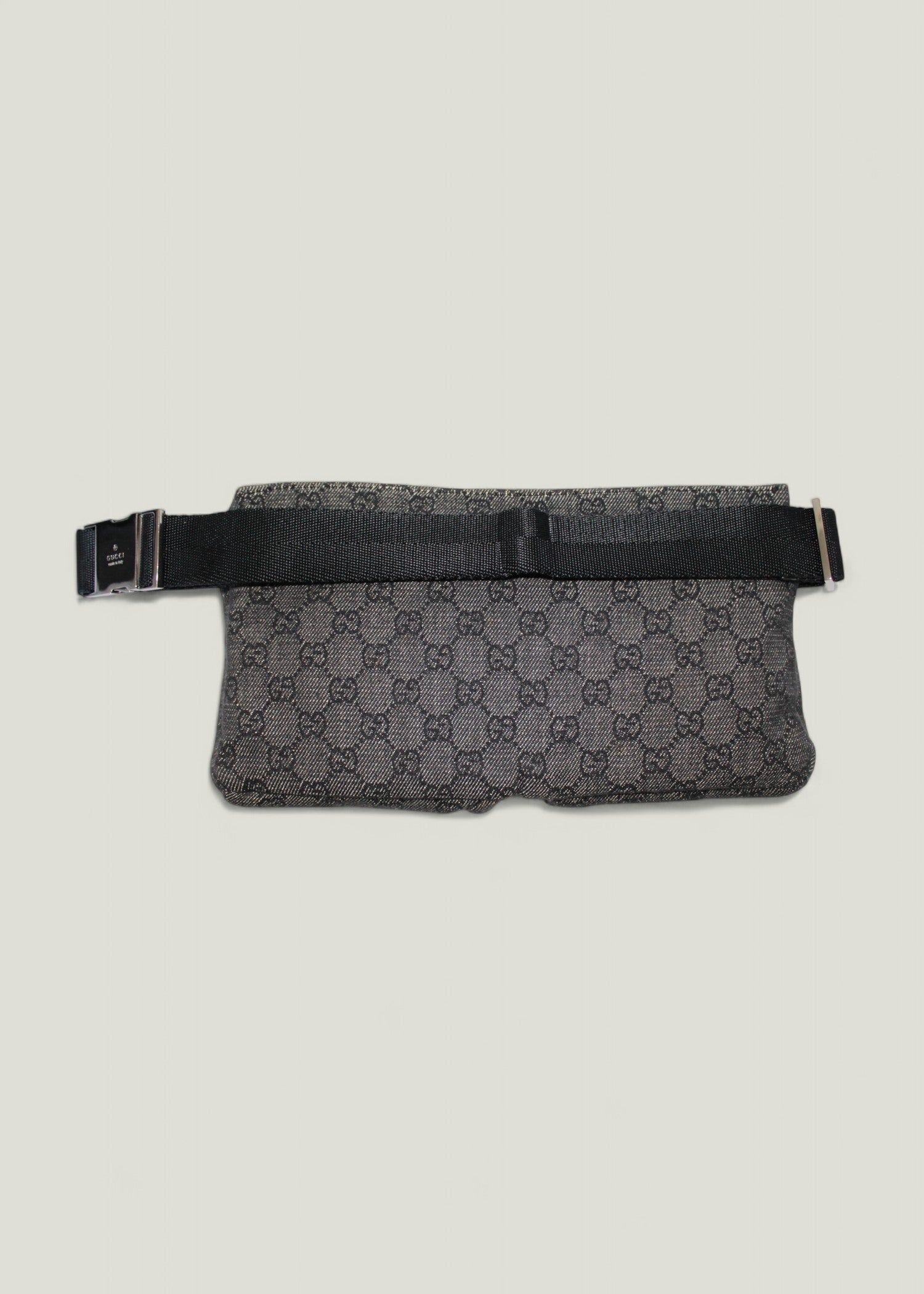 Preloved | GUCCI GG Canvas Bæltetaske i Metallic / Sort Canvas