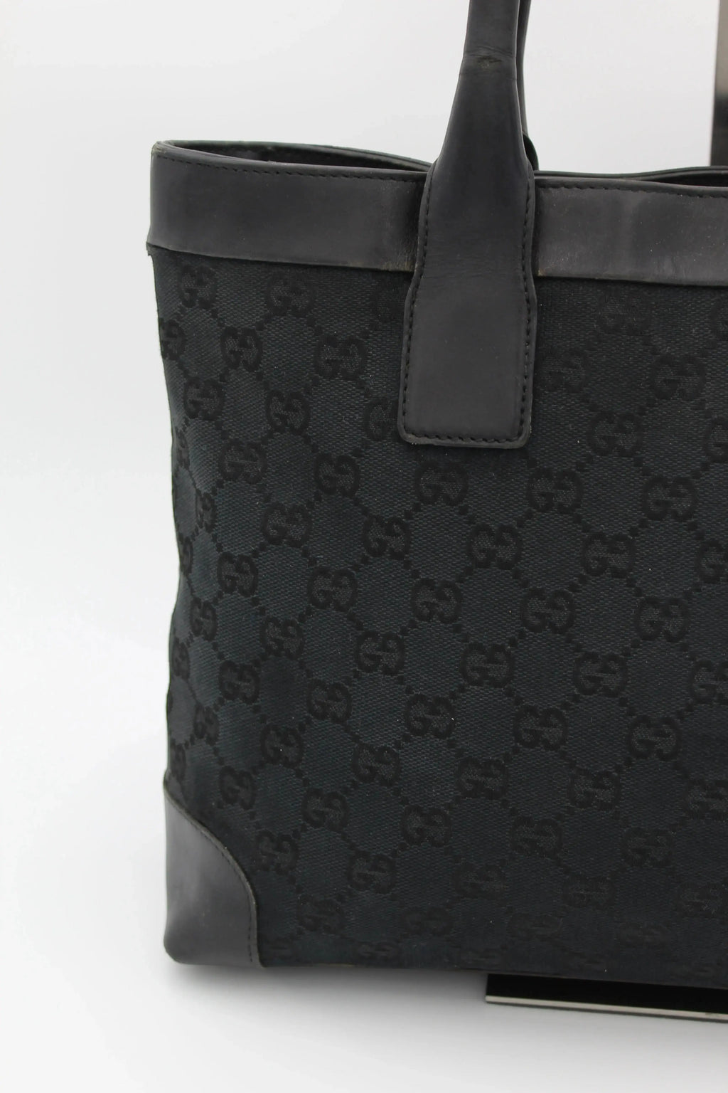 Preloved | Gucci GG Monogram Håndtaske i Sort Gucci