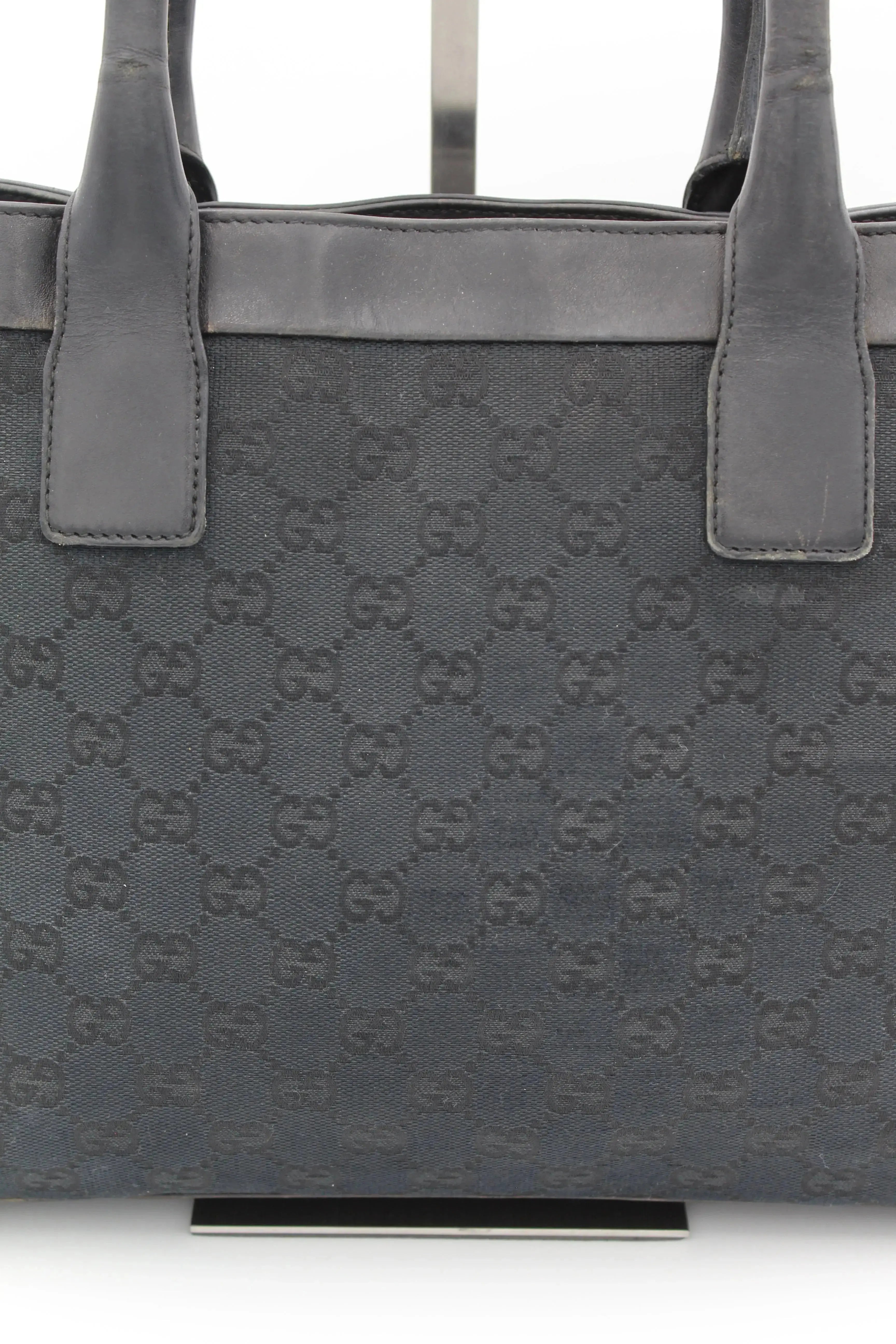 Preloved | Gucci GG Monogram Håndtaske i Sort Gucci