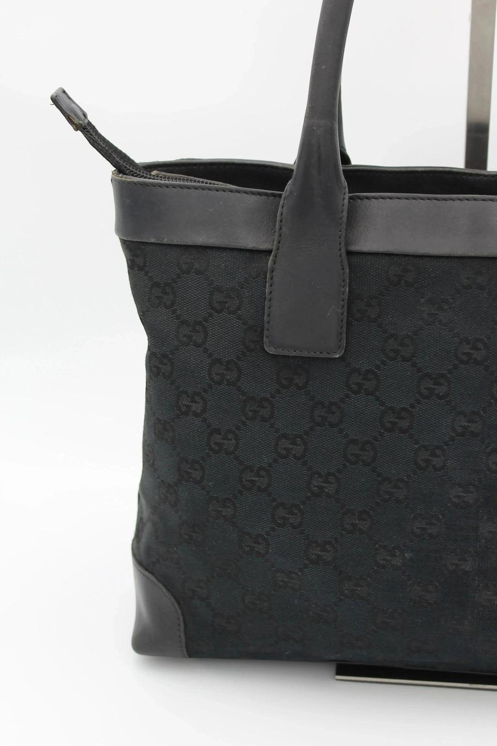 Preloved | Gucci GG Monogram Håndtaske i Sort Gucci