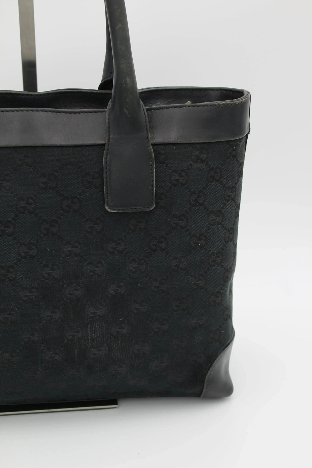 Preloved | Gucci GG Monogram Håndtaske i Sort Gucci