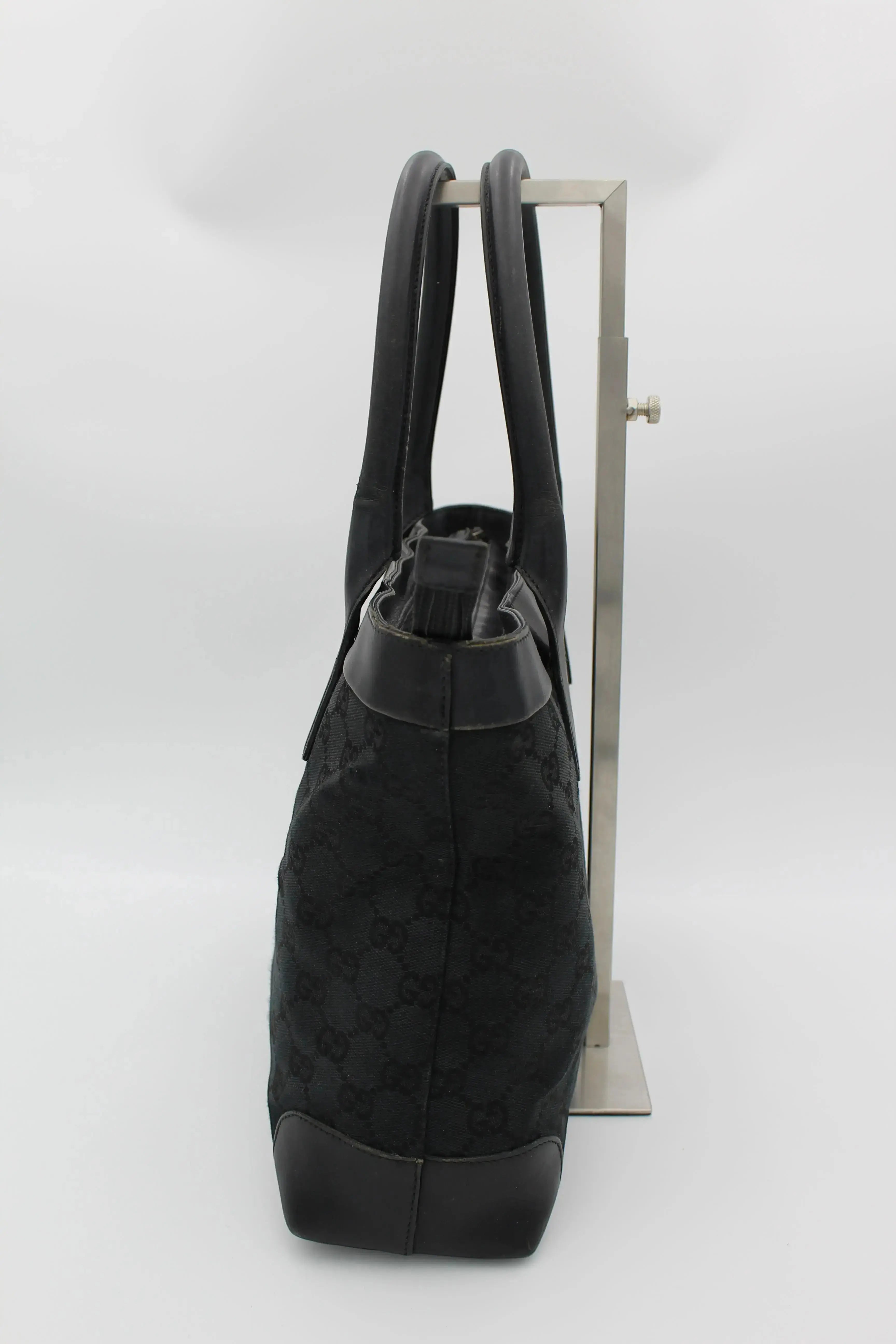 Preloved | Gucci GG Monogram Håndtaske i Sort Gucci