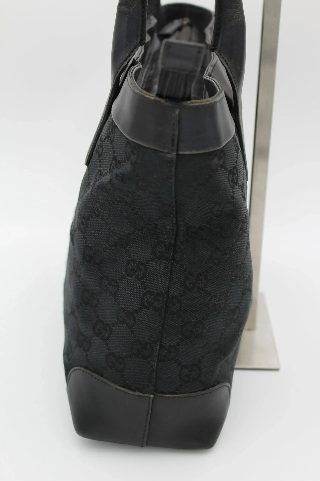 Preloved | Gucci GG Monogram Håndtaske i Sort Gucci