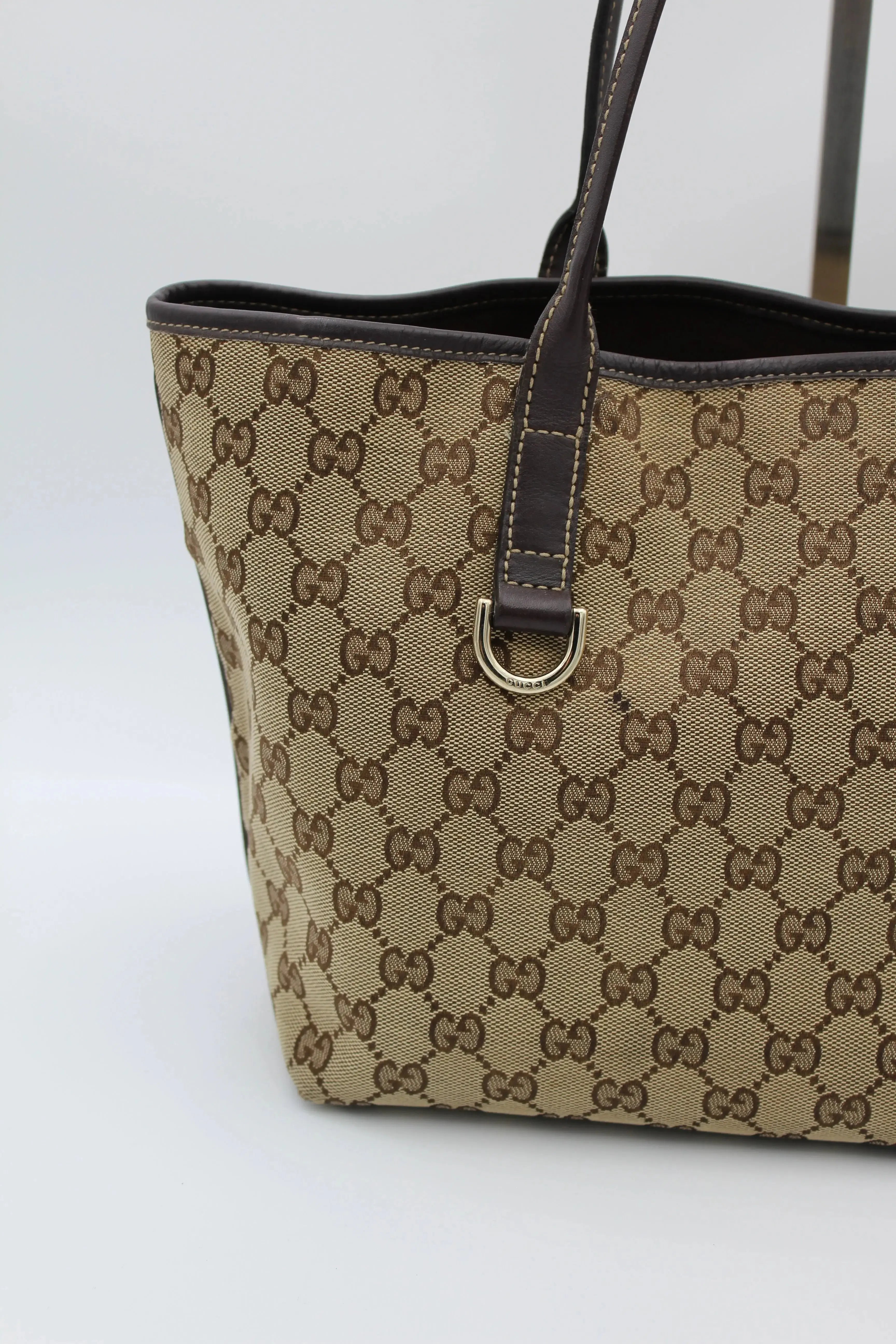 Preloved | Gucci GG Monogram Totebag i Brun med Guld Hardware Gucci