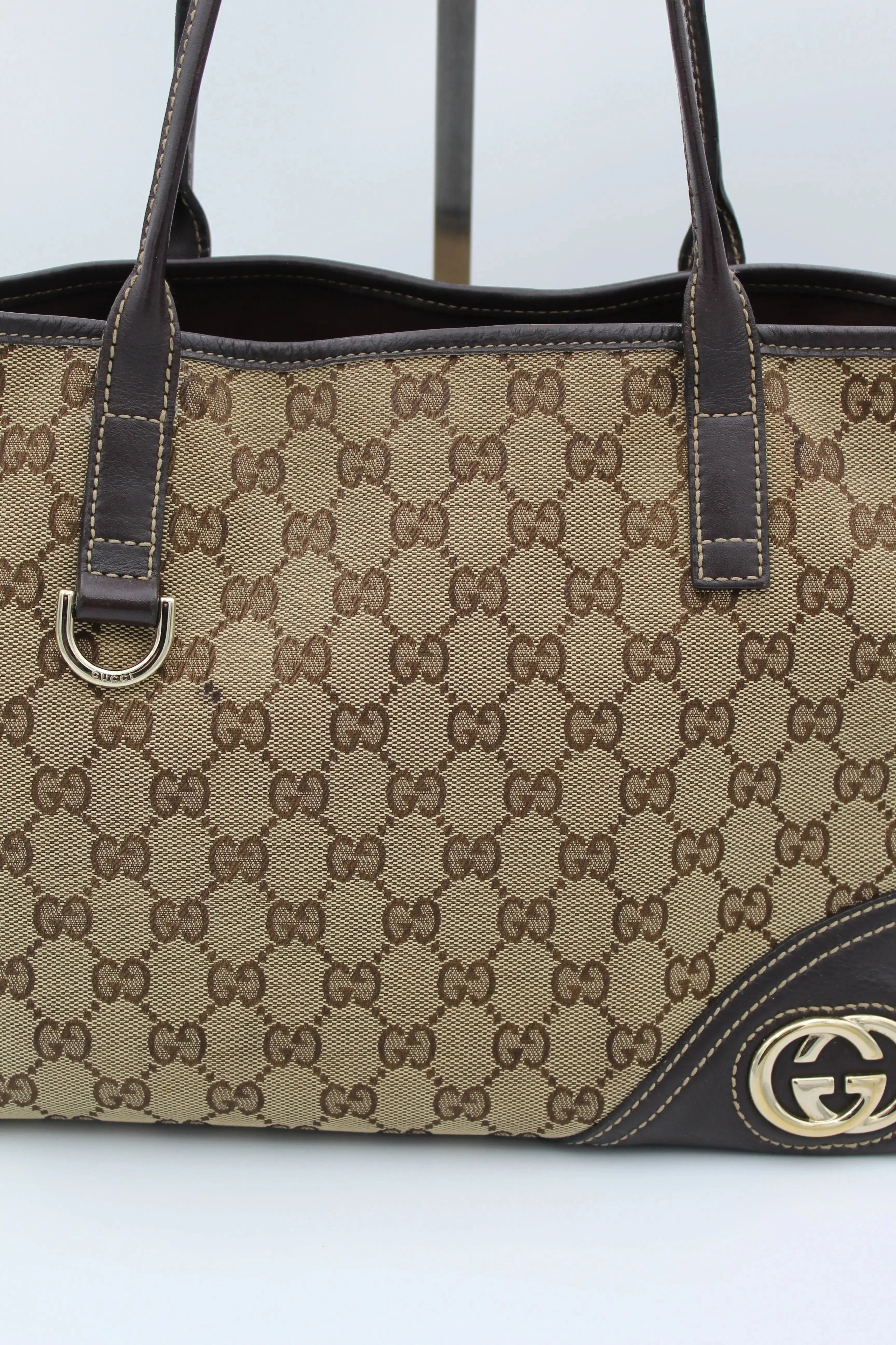 Preloved | Gucci GG Monogram Totebag i Brun med Guld Hardware Gucci