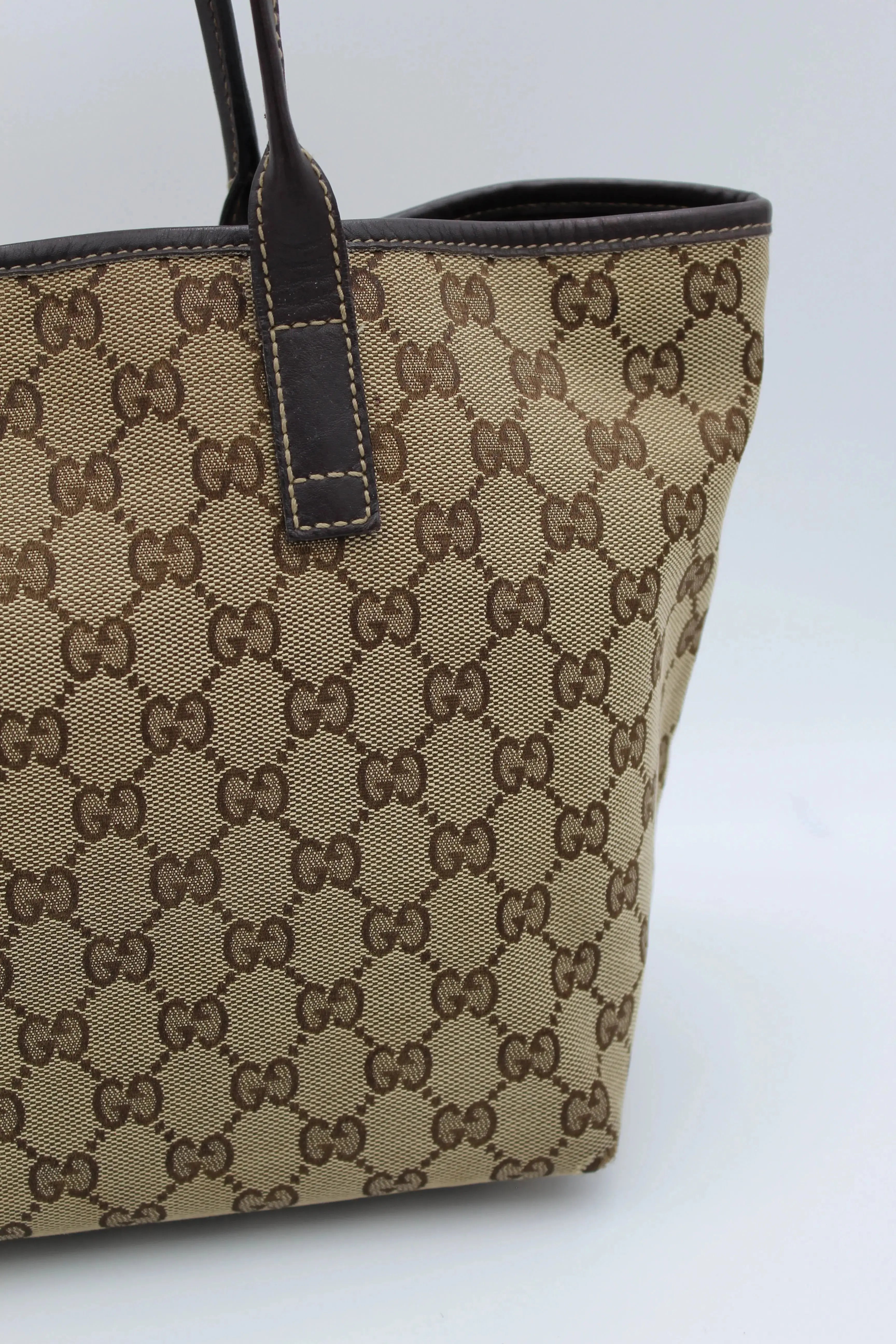 Preloved | Gucci GG Monogram Totebag i Brun med Guld Hardware Gucci