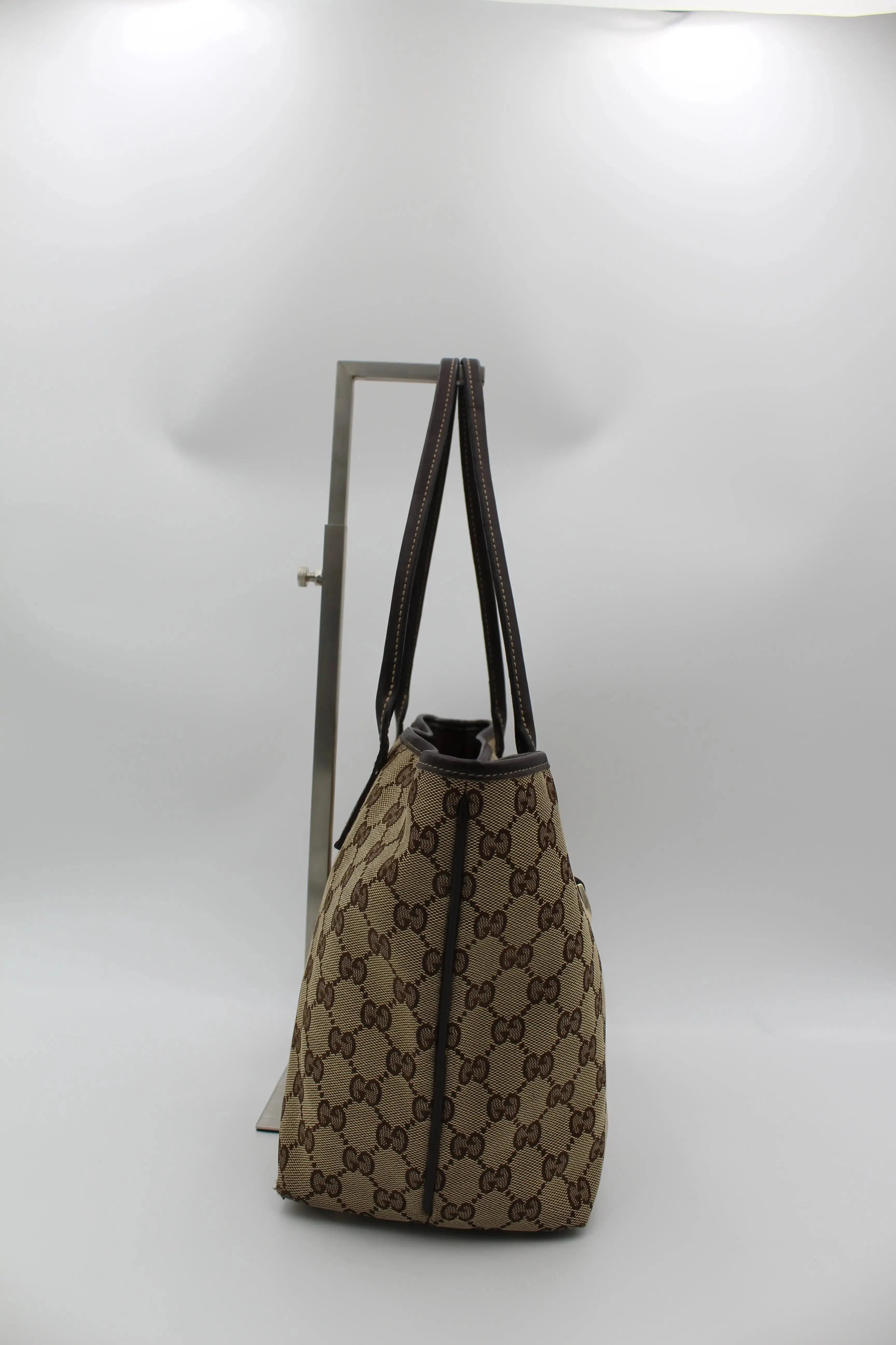 Preloved | Gucci GG Monogram Totebag i Brun med Guld Hardware Gucci