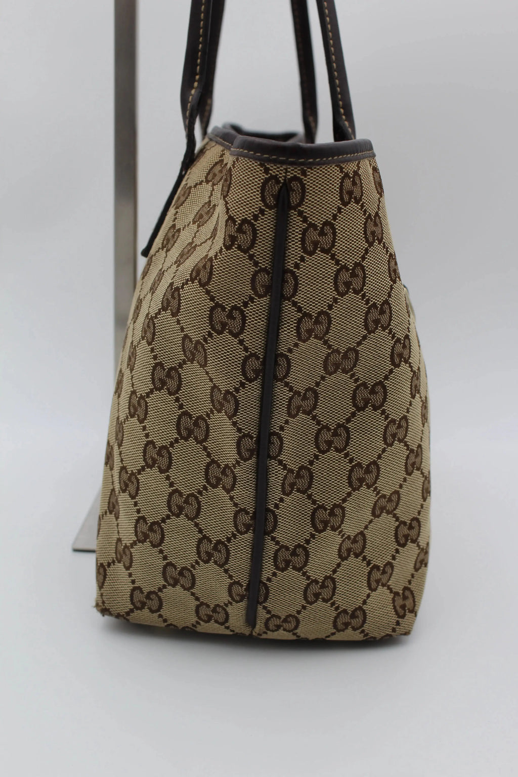 Preloved | Gucci GG Monogram Totebag i Brun med Guld Hardware Gucci