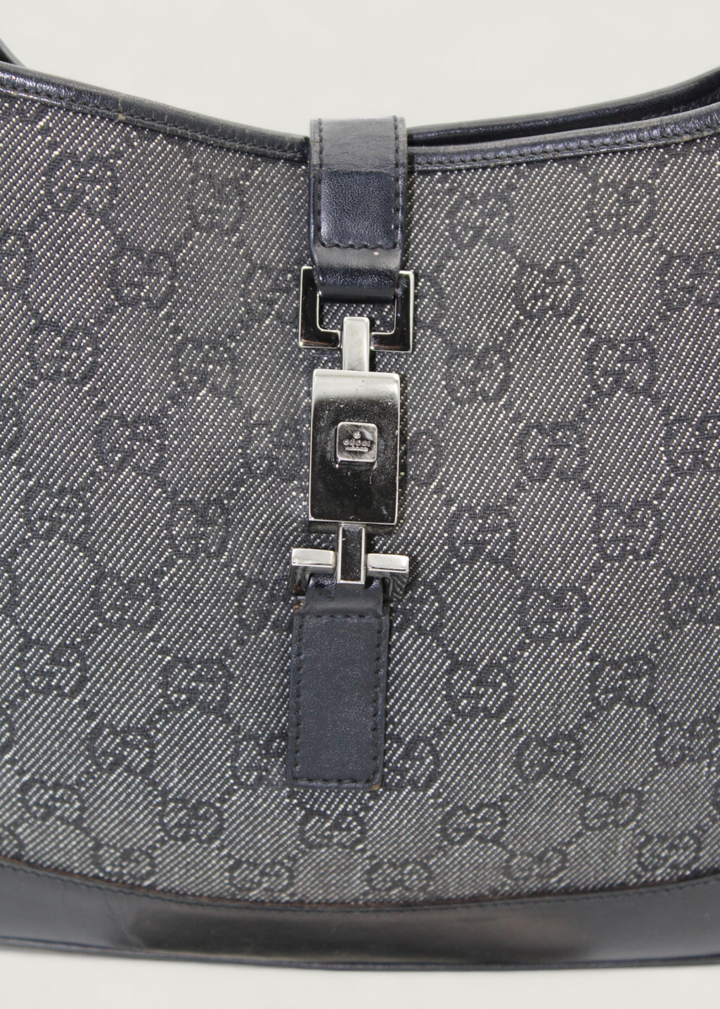 Preloved | Gucci Monogram Jackie Skuldertaske i Metallic & Sort GG Canvas