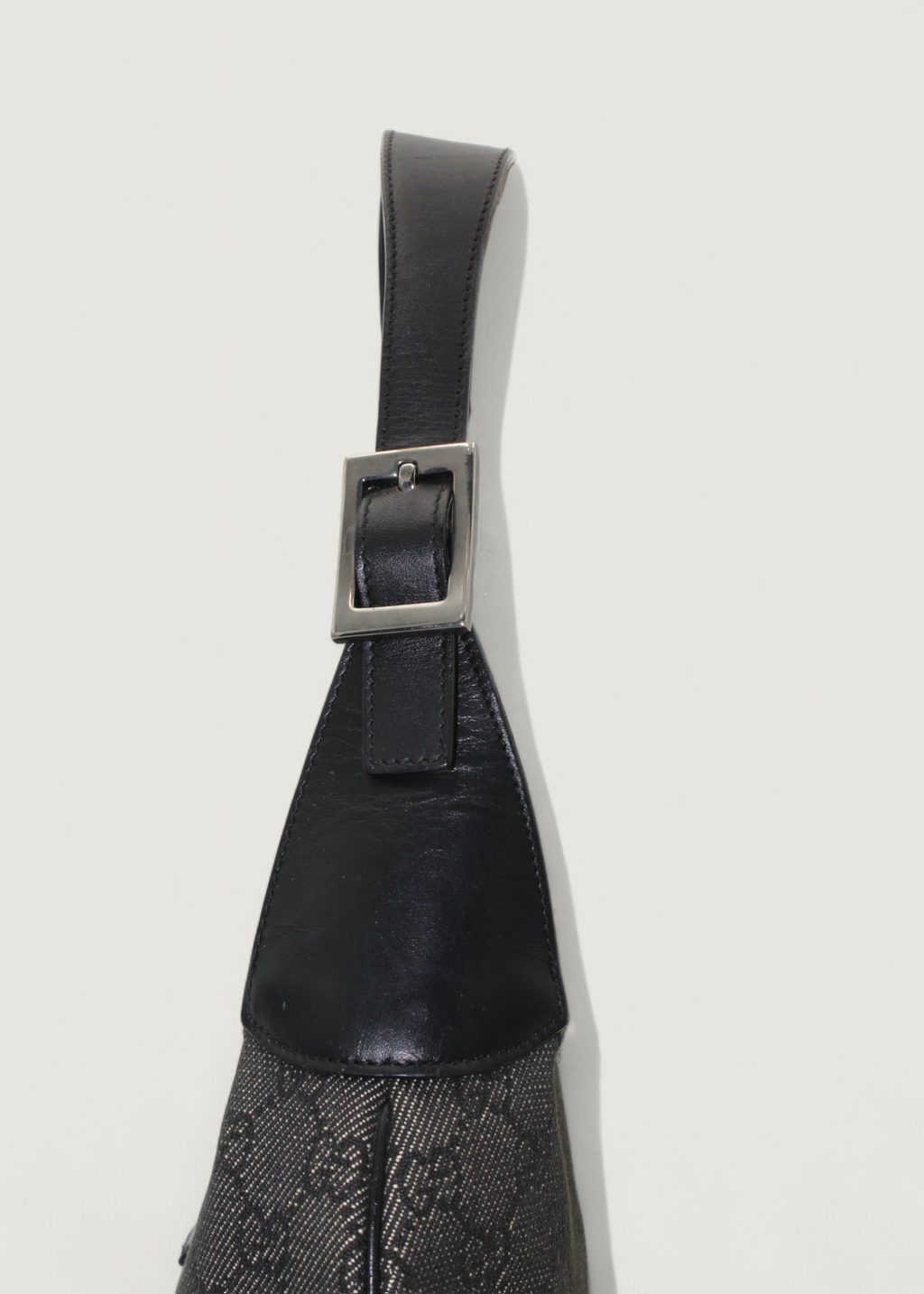 Preloved | Gucci Monogram Jackie Skuldertaske i Metallic & Sort GG Canvas